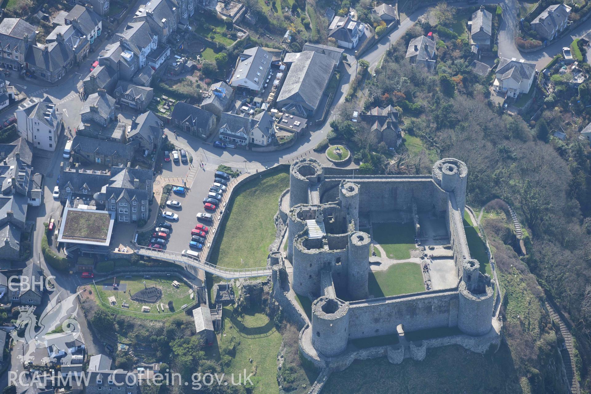 Harlech Castle and Town. Oblique aerial photographs taken during the Royal Commission’s programme of archaeological aerial reconnaissance by Toby Driver on 25 March 2022.