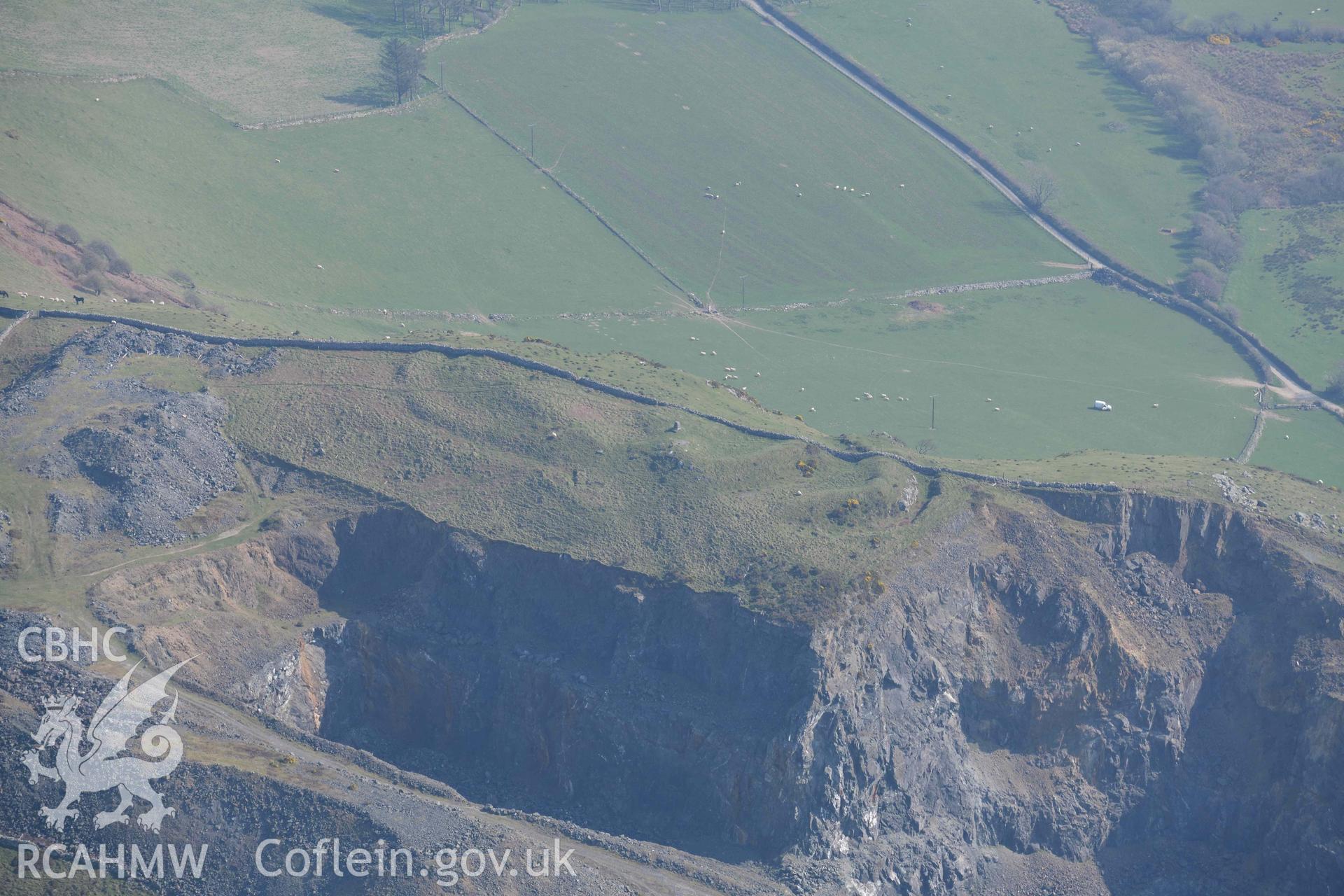 Tal y Gareg Hillfort. Oblique aerial photographs taken during the Royal Commission’s programme of archaeological aerial reconnaissance by Toby Driver on 25 March 2022.