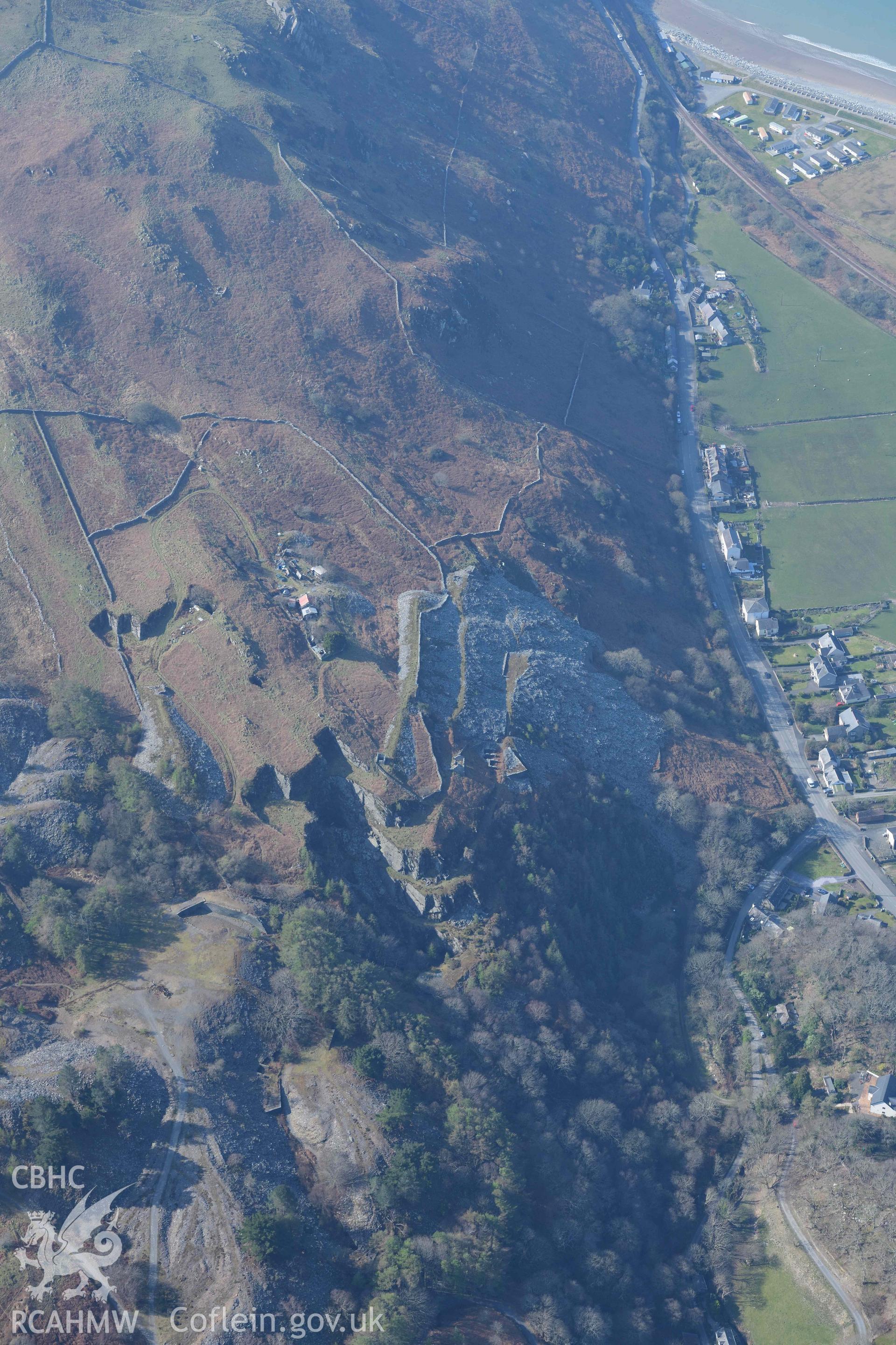 Hen Ddol Slate Quarry. Oblique aerial photograph taken during the Royal Commission’s programme of archaeological aerial reconnaissance by Toby Driver on 25 March 2022.