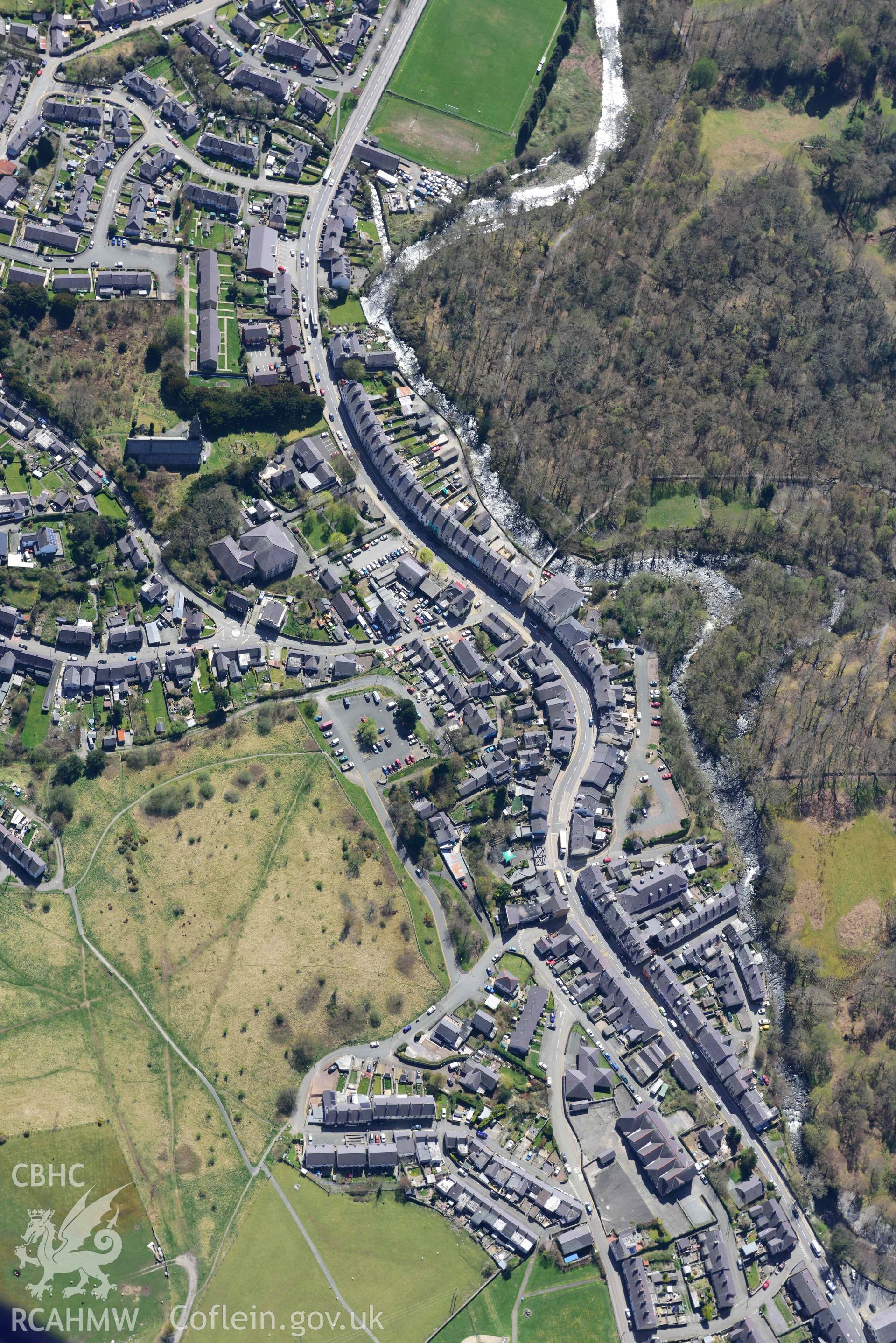 Bethesda Town, view from the north. Oblique aerial photograph taken during the Royal Commission’s programme of archaeological aerial reconnaissance by Toby Driver on 20 April 2018.