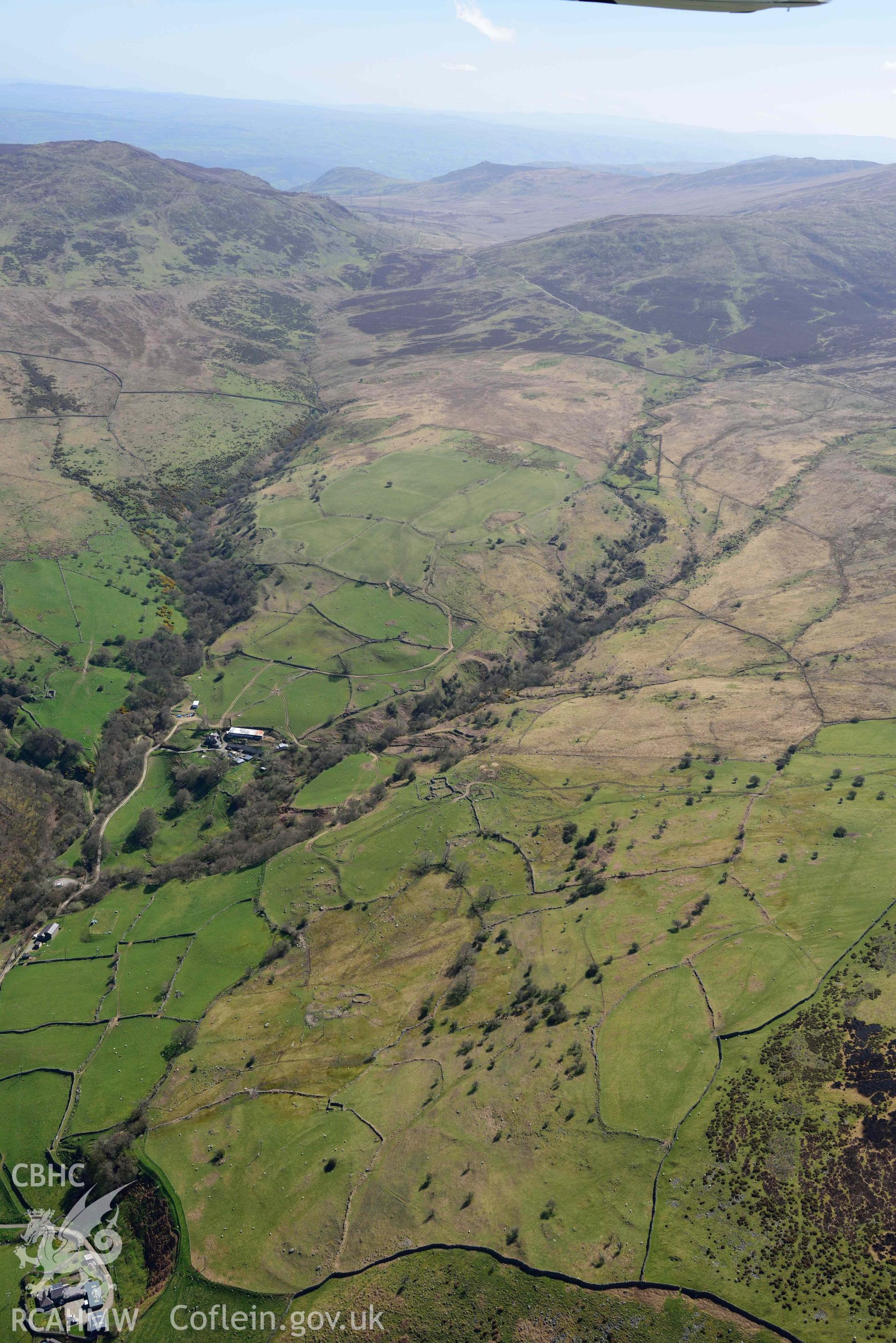 Early field system and settlements near Three Streams, view from the north. Oblique aerial photograph taken during the Royal Commission’s programme of archaeological aerial reconnaissance by Toby Driver on 20 April 2018.