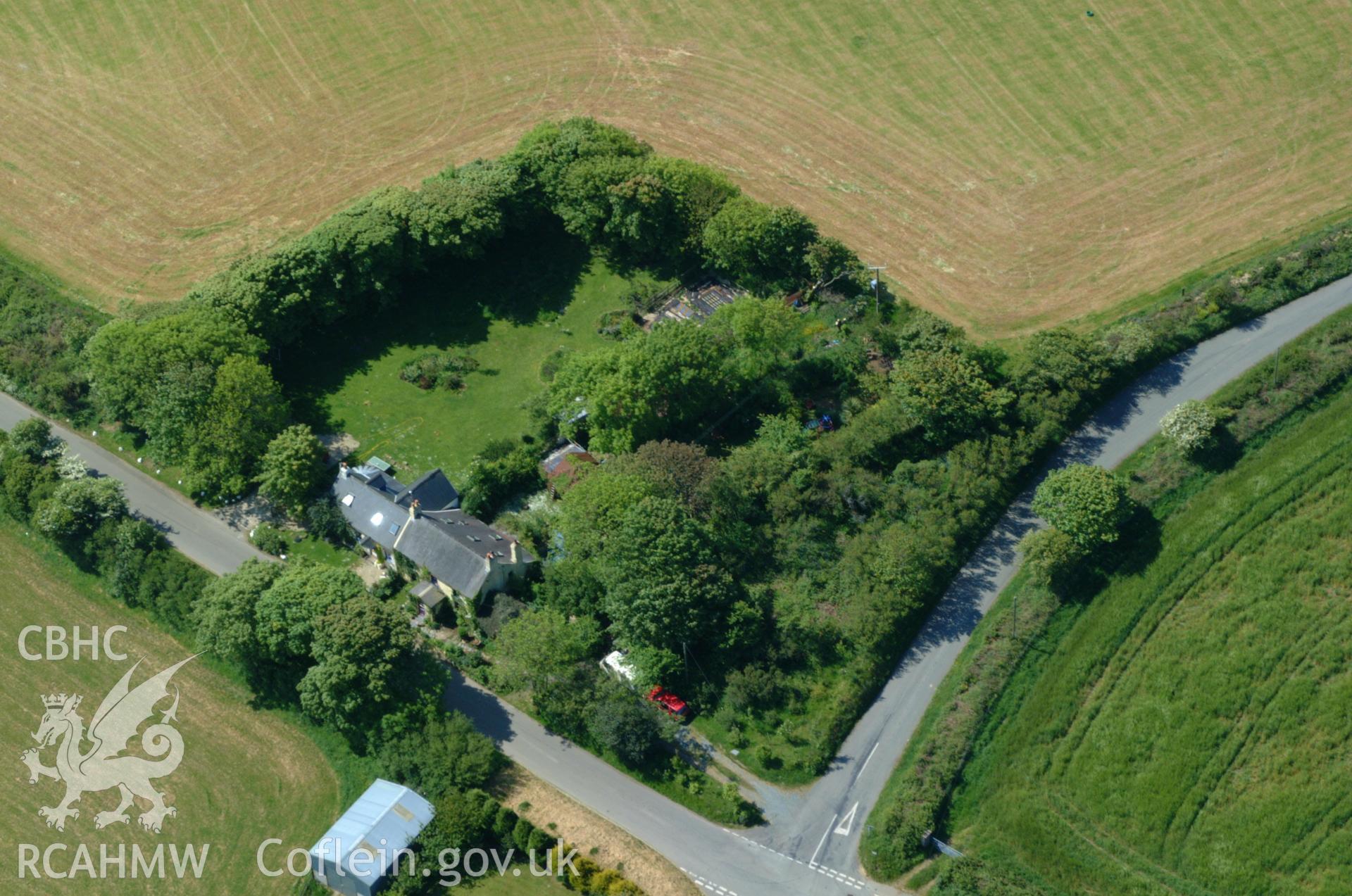 RCAHMW colour oblique aerial photograph of Hayscastle Tump taken on 25/05/2004 by Toby Driver