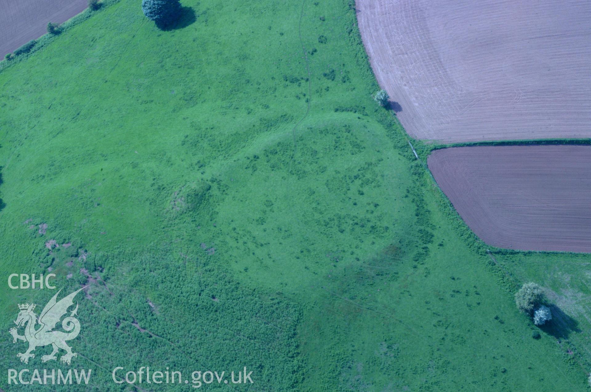 RCAHMW colour oblique aerial photograph of the Gaer south-west of Trellech Cross taken on 02/06/2004 by Toby Driver