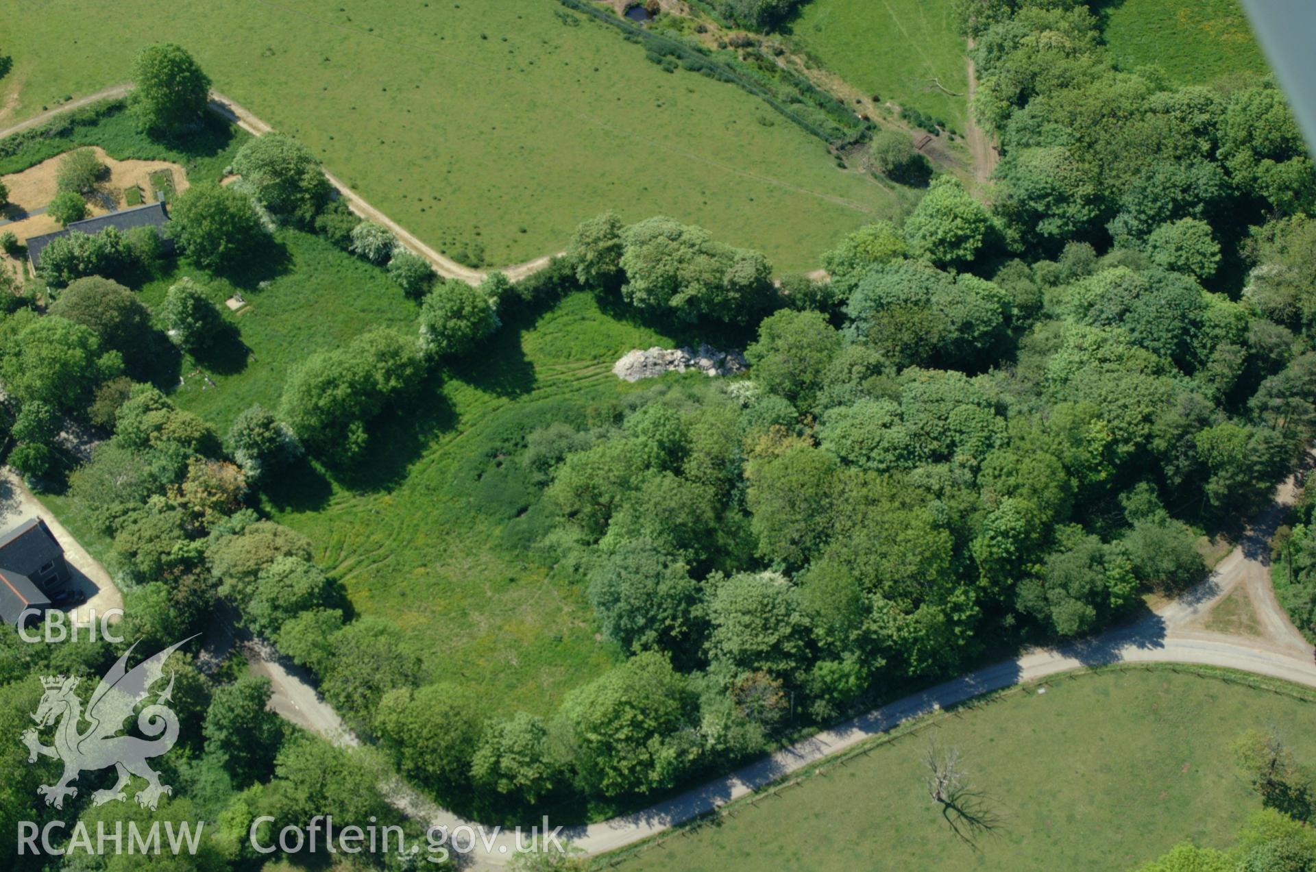 RCAHMW colour oblique aerial photograph of Castell Haidd taken on 25/05/2004 by Toby Driver