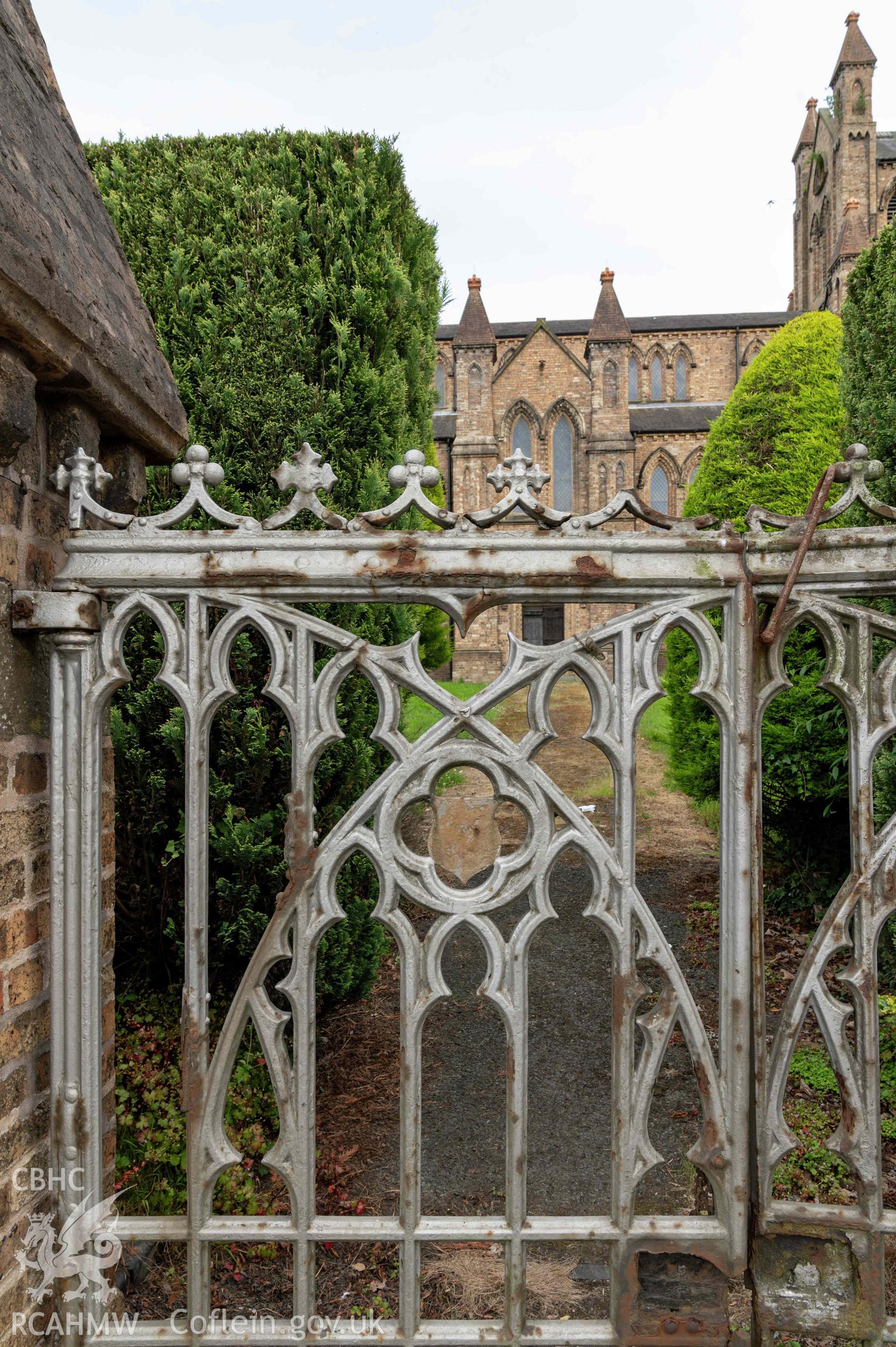 St David's Church, Newtown - detail of gates from New Road.