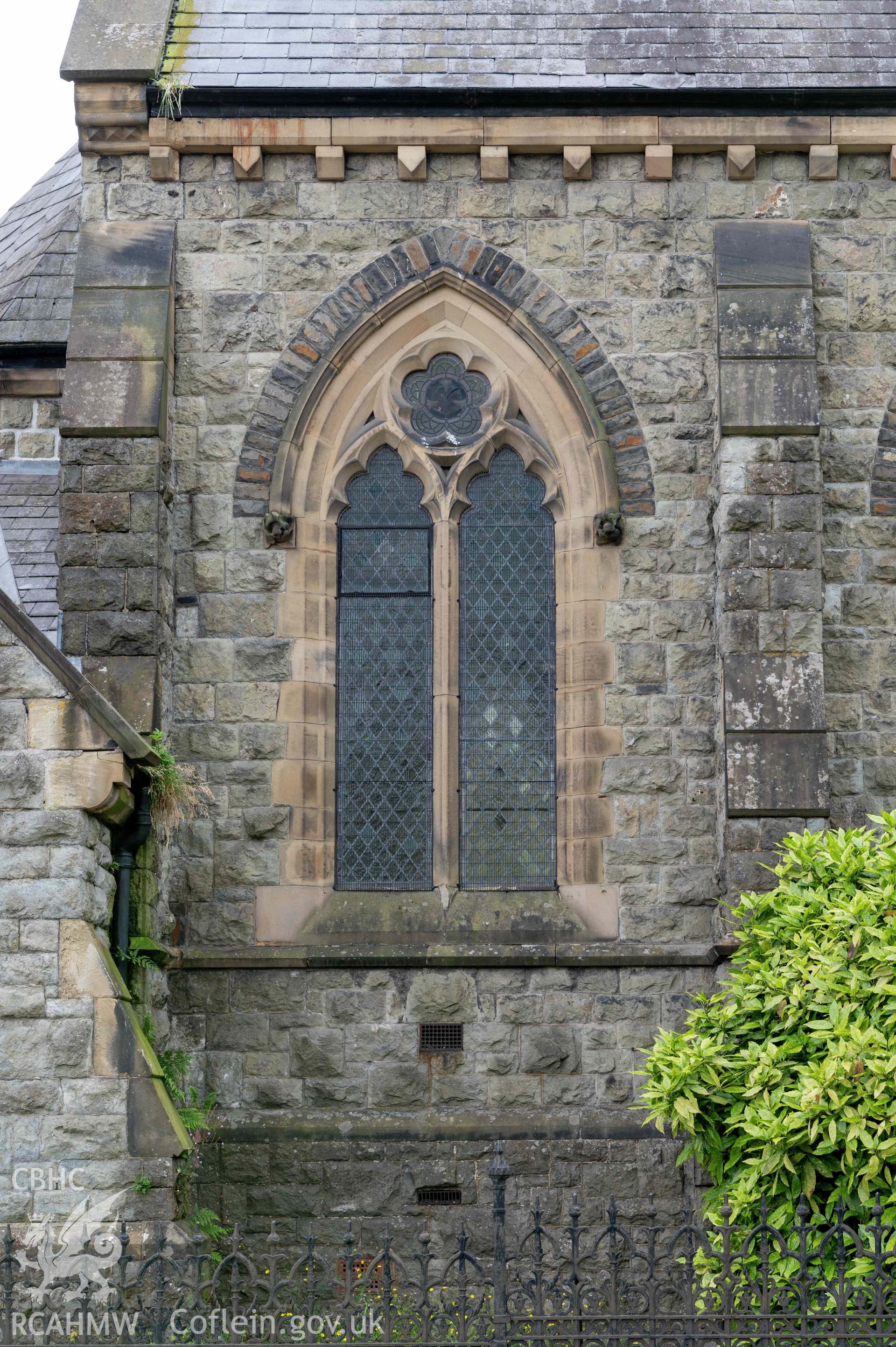 Newtown English Congregational Church, exterior view detail of window to side elevation.