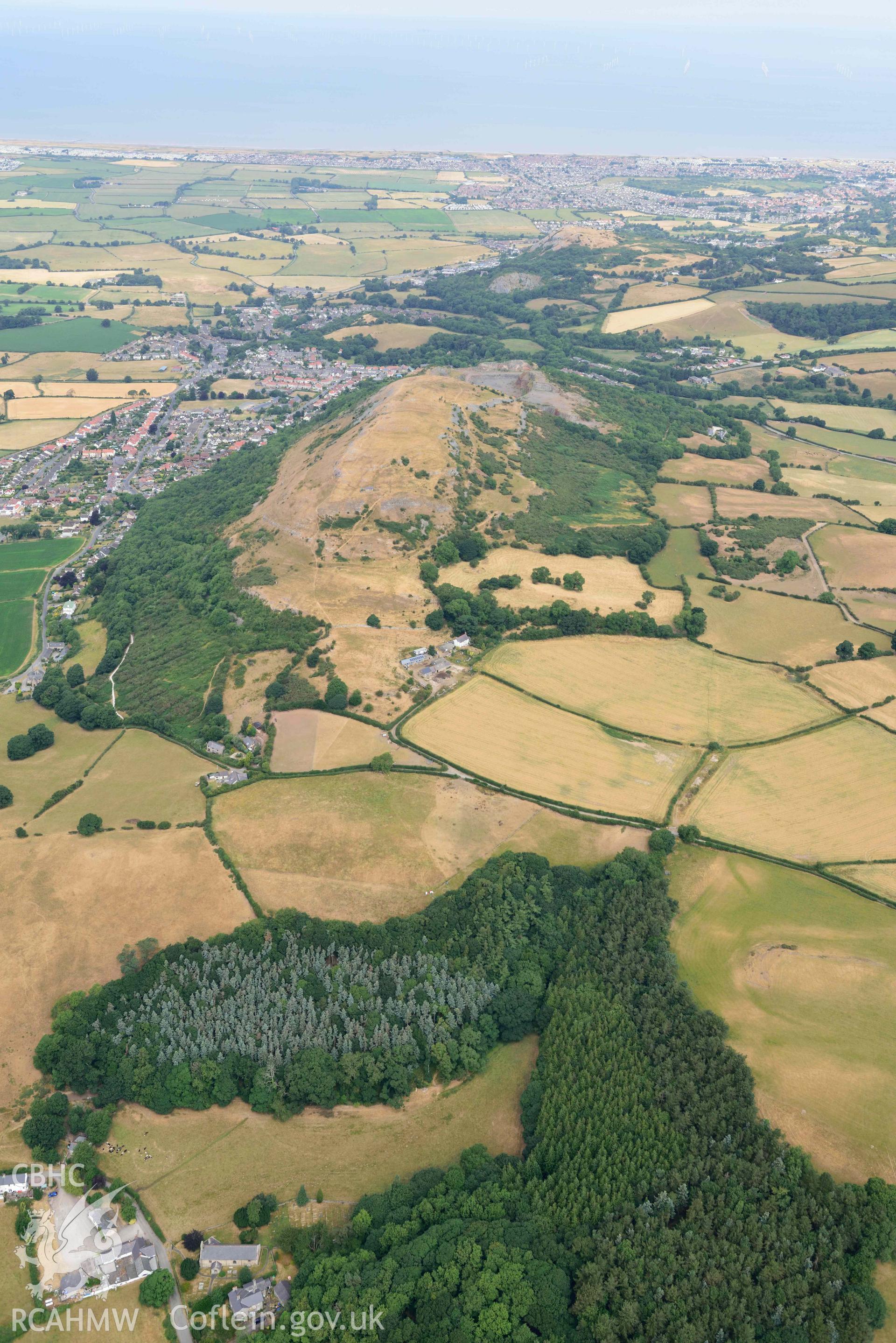 Moel Hiraddug. Oblique aerial photograph taken during the Royal Commission