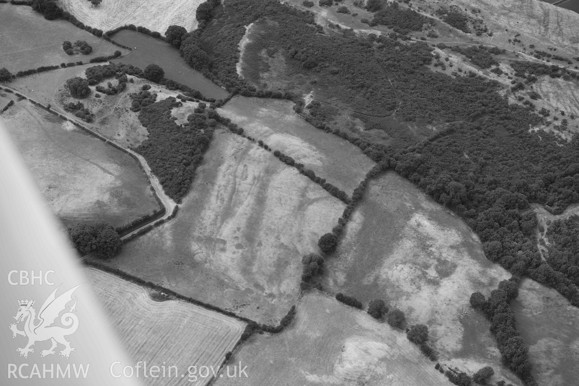 Moel Hiraddug. Oblique black and white aerial photograph taken during the Royal Commission