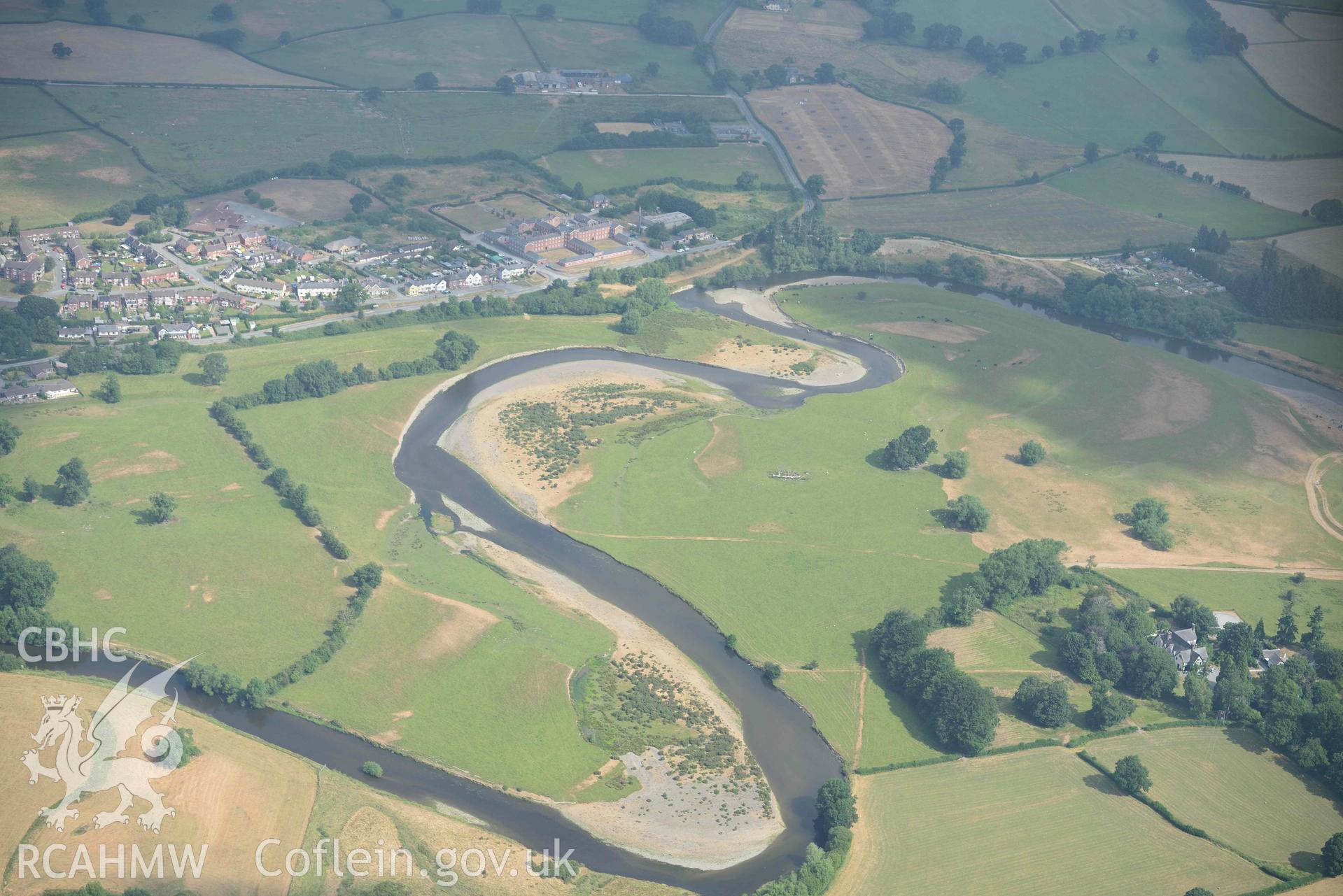 Roman Road at Maes Mawr hall. Oblique aerial photograph taken during the Royal Commission’s programme of archaeological aerial reconnaissance by Toby Driver on 10 July 2018.