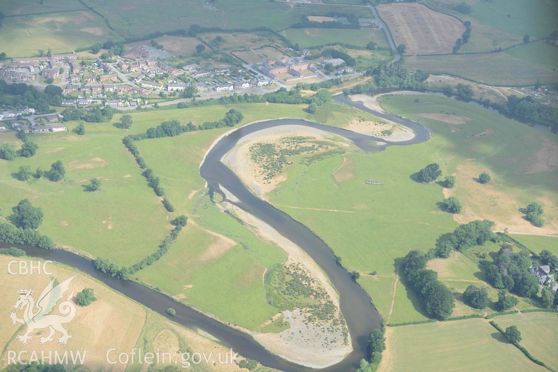 Roman Road at Maes Mawr hall. Oblique aerial photograph taken during the Royal Commission’s programme of archaeological aerial reconnaissance by Toby Driver on 10 July 2018.