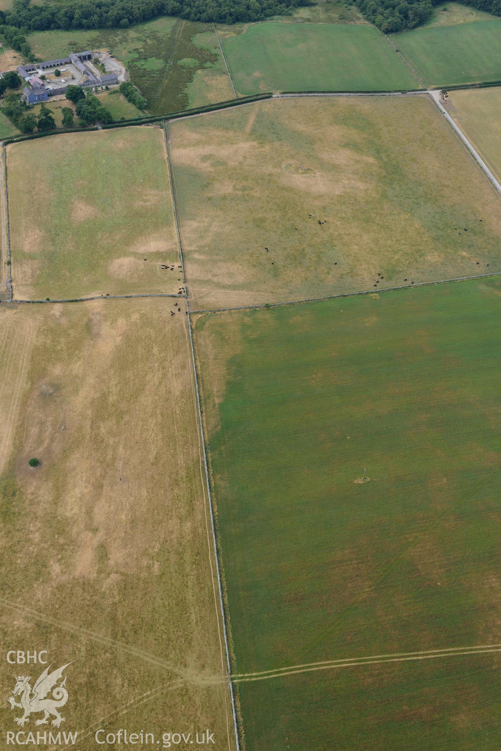 Ty'n Llwyn Roman Road. Oblique aerial photograph taken during the Royal Commission’s programme of archaeological aerial reconnaissance by Toby Driver on 10 July 2018.