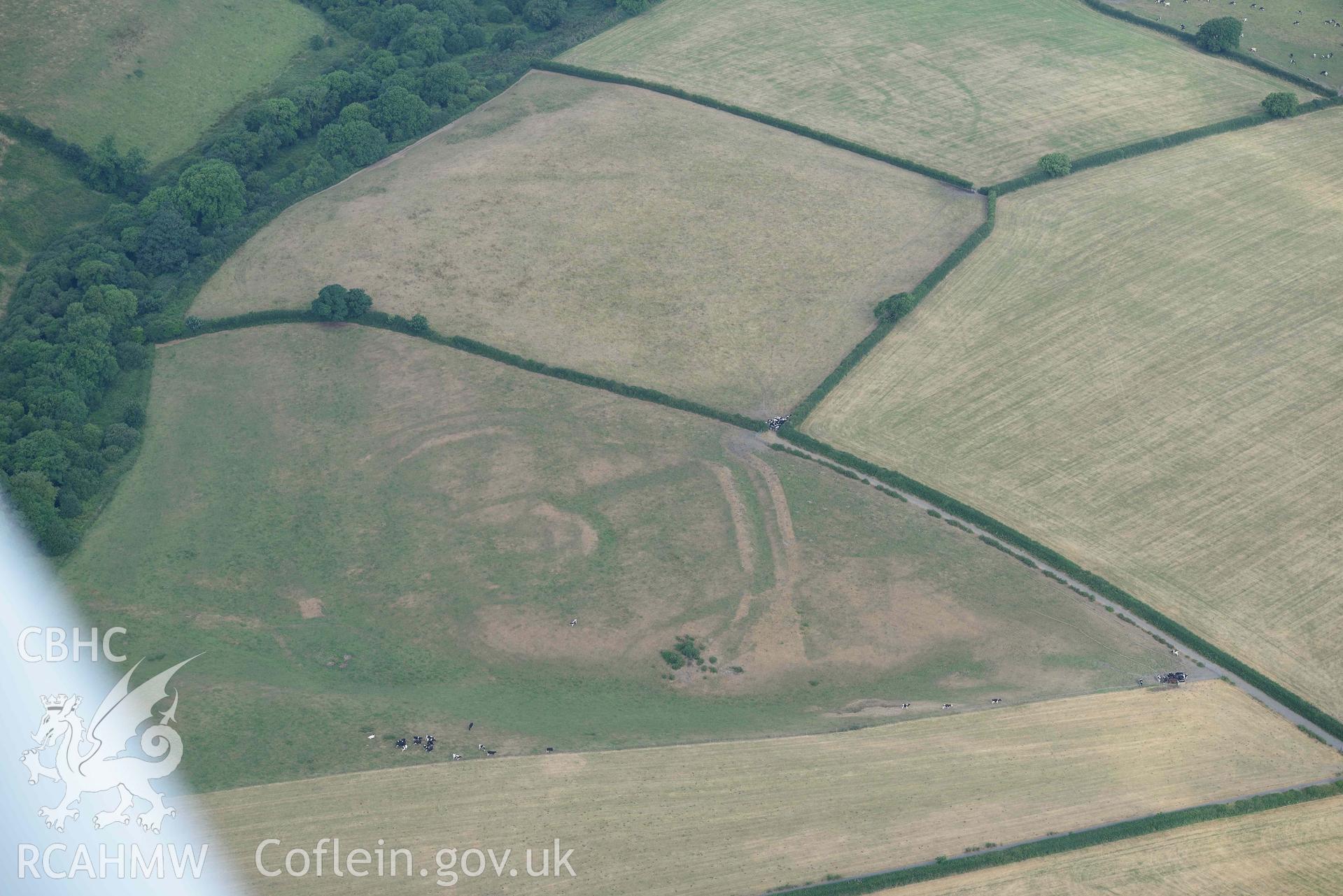 West Rath Walton and West Rath II. Oblique aerial photograph taken during the Royal Commission’s programme of archaeological aerial reconnaissance by Toby Driver on 10 July 2018.