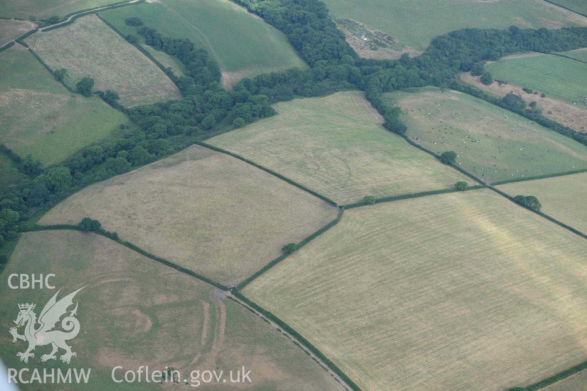 West Rath Walton and West Rath II. Oblique aerial photograph taken during the Royal Commission’s programme of archaeological aerial reconnaissance by Toby Driver on 10 July 2018.