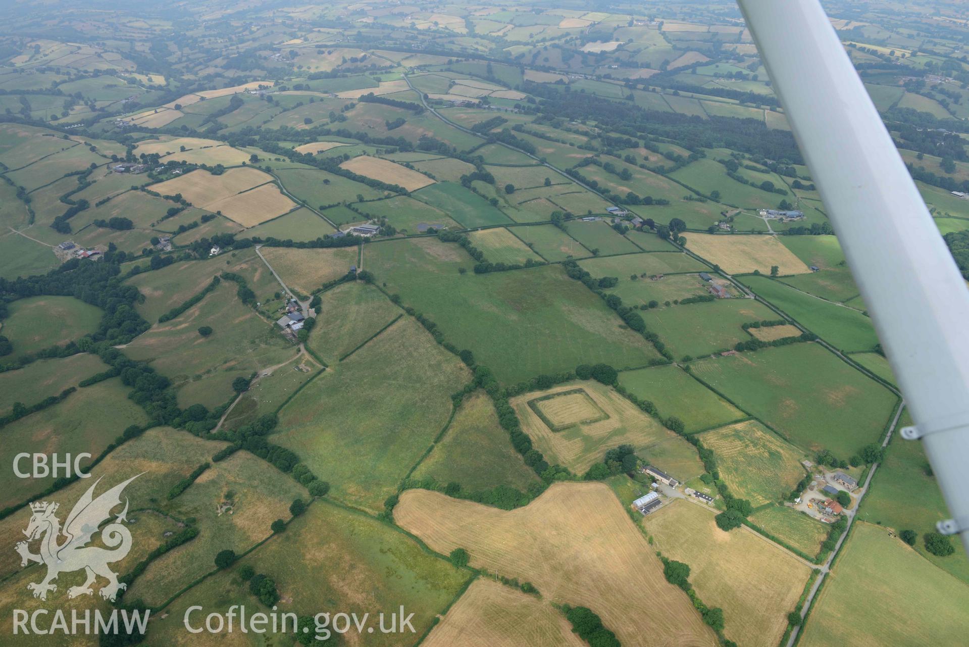 Gibbet Hill. Oblique aerial photograph taken during the Royal Commission’s programme of archaeological aerial reconnaissance by Toby Driver on 10 July 2018.