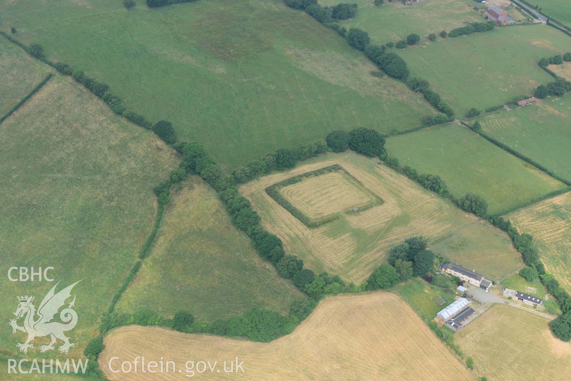 Gibbet Hill. Oblique aerial photograph taken during the Royal Commission’s programme of archaeological aerial reconnaissance by Toby Driver on 10 July 2018.