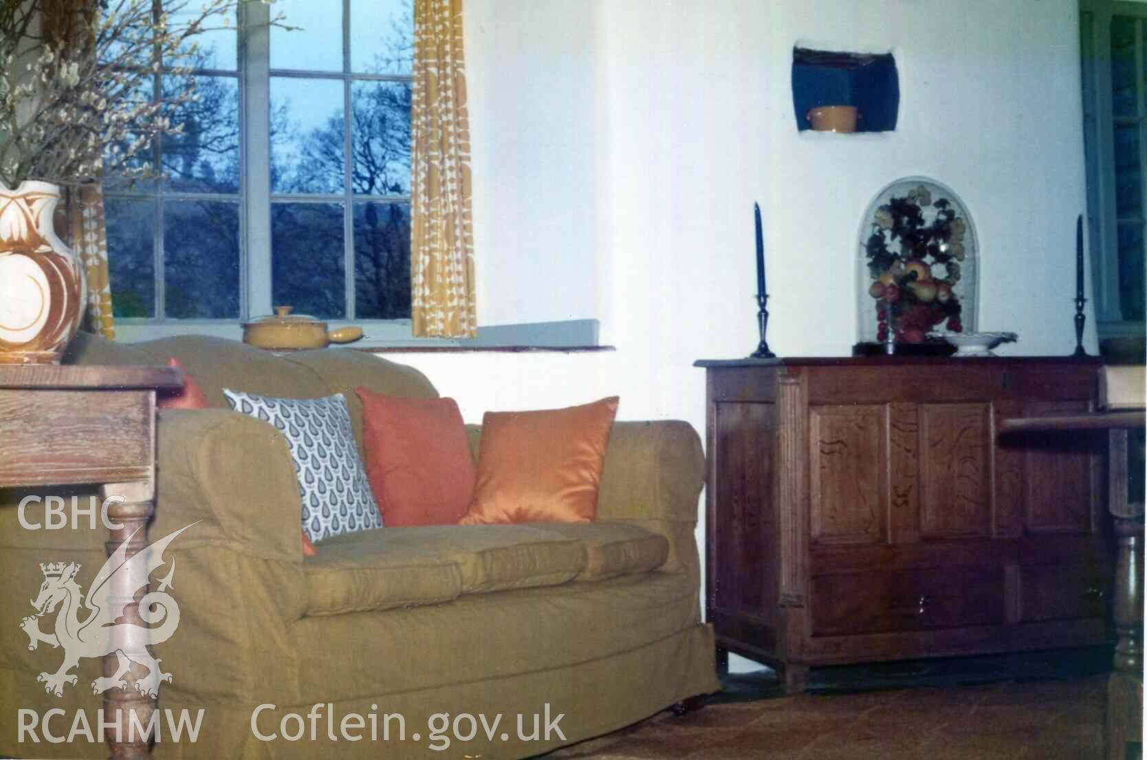 Dining room in rebuilt southern end of Hafod Dwyryd. Photographed by Ronald and Joan Adams, probably in the early 1970s.