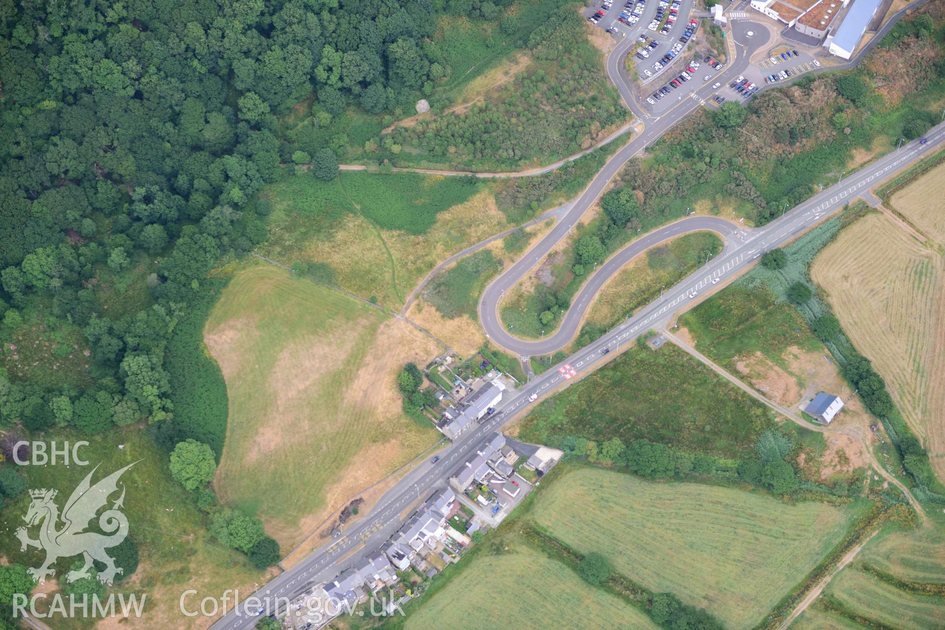 Roman bath house at Tremadog. Oblique aerial photograph taken during the Royal Commission’s programme of archaeological aerial reconnaissance by Toby Driver on 10 July 2018.