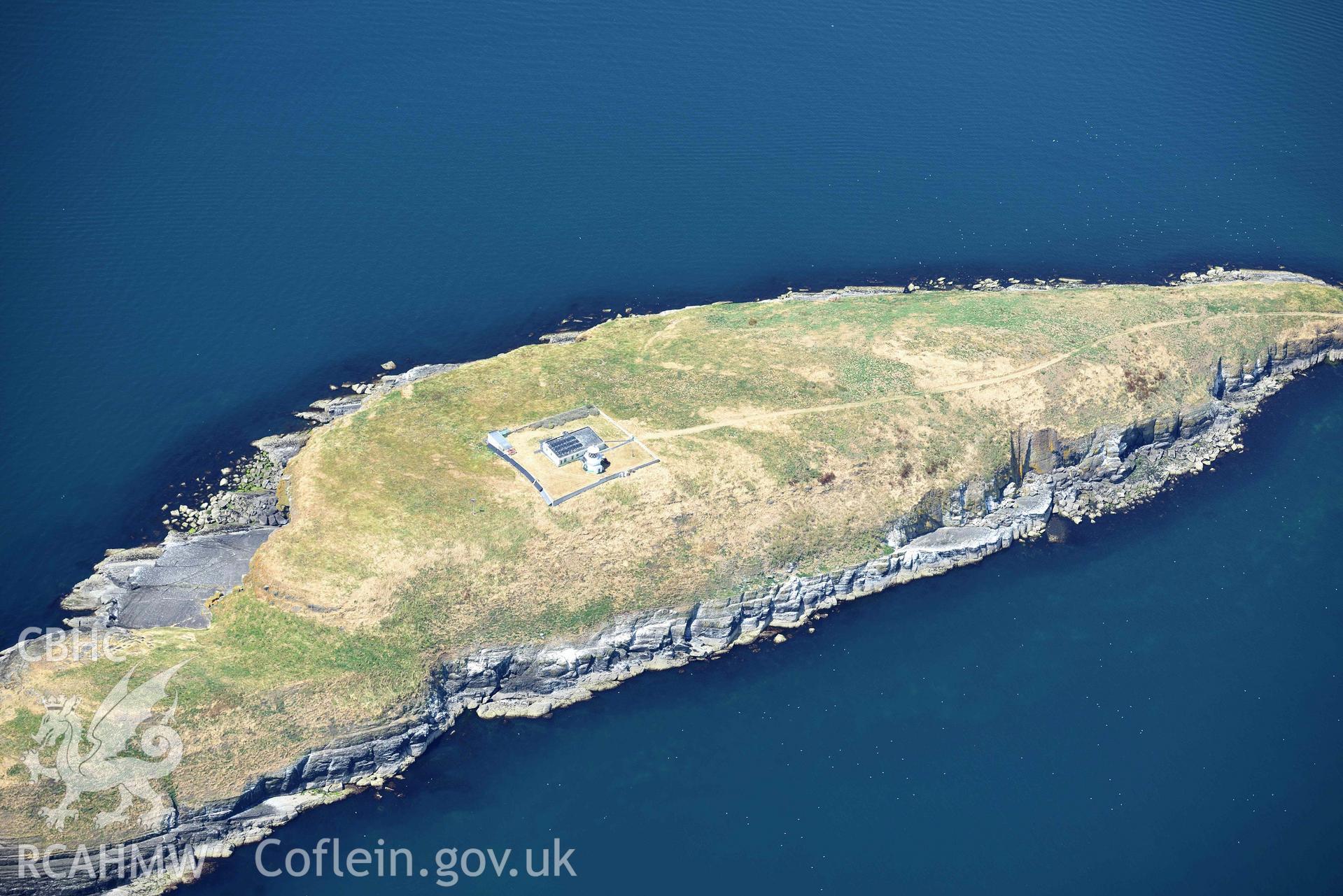 St Tudwals Lighthouse on  St Tudwals Island West. Oblique aerial photograph taken during the Royal Commission’s programme of archaeological aerial reconnaissance by Toby Driver on 10 July 2018.