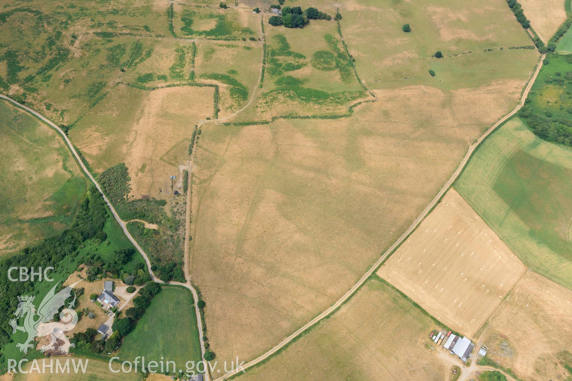 Close-up view of Traian rectangular enclosure. Oblique aerial photograph taken during the Royal Commission’s programme of archaeological aerial reconnaissance by Toby Driver on 10 July 2018.