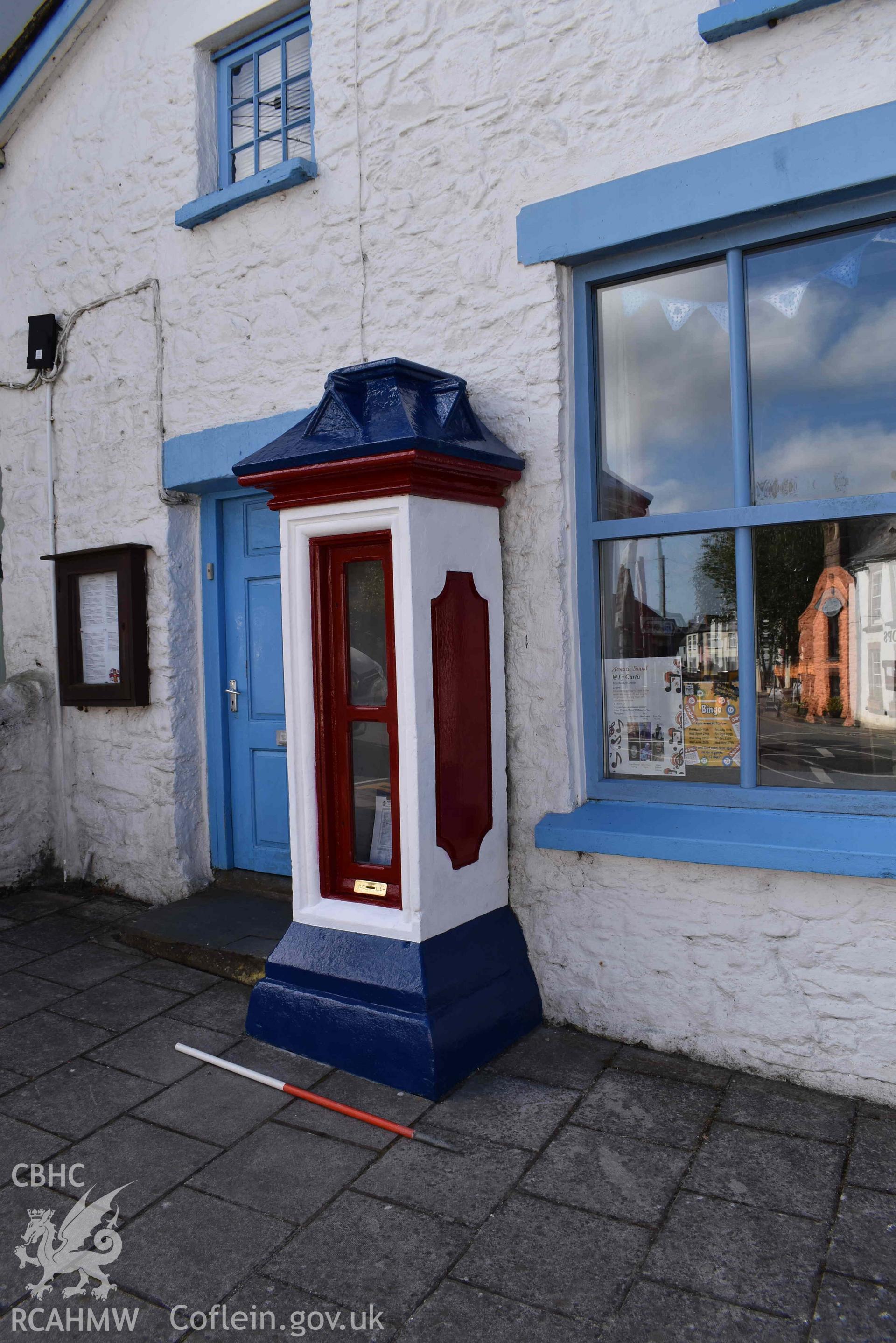 RNLI Barometer, St Davids on 11/06/2024, scale is 1m.