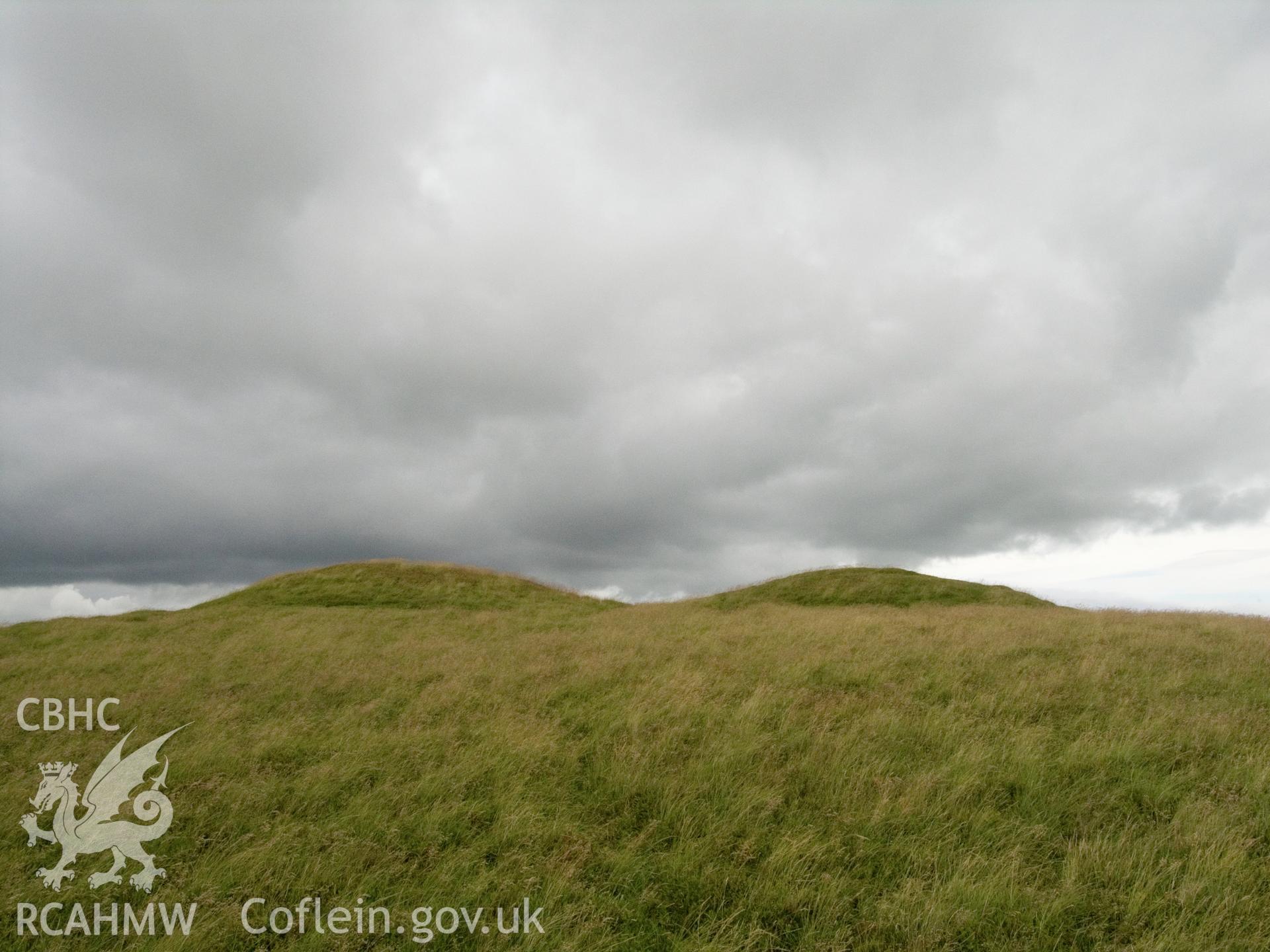 view of Rhos Crug barrows with barrow I (306164) to the L and barrow II (306165 to the R.