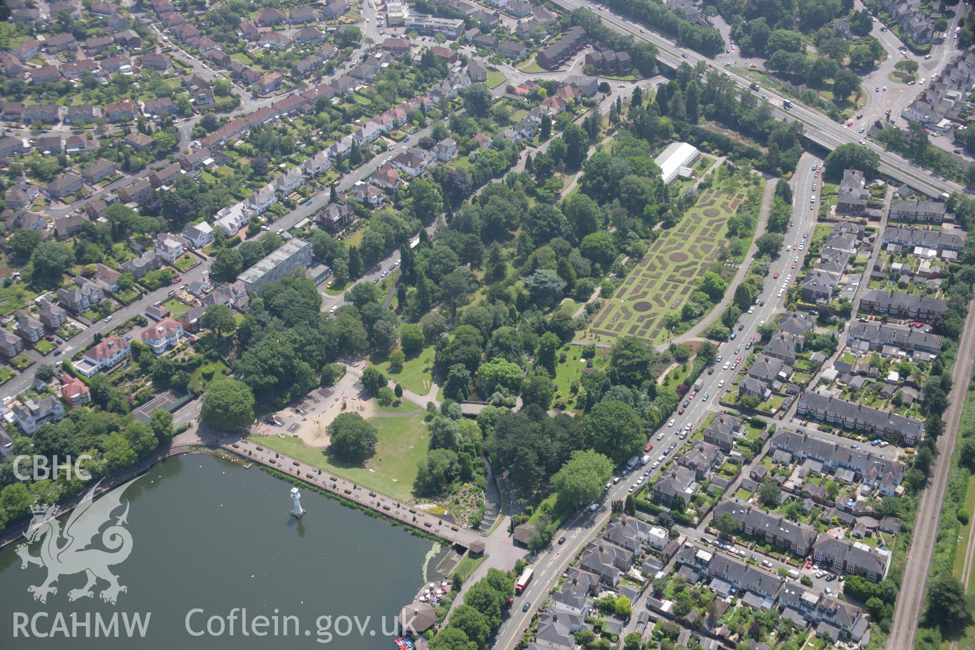 RCAHMW colour oblique photograph of Roath Park. Taken by Toby Driver on 29/06/2006.