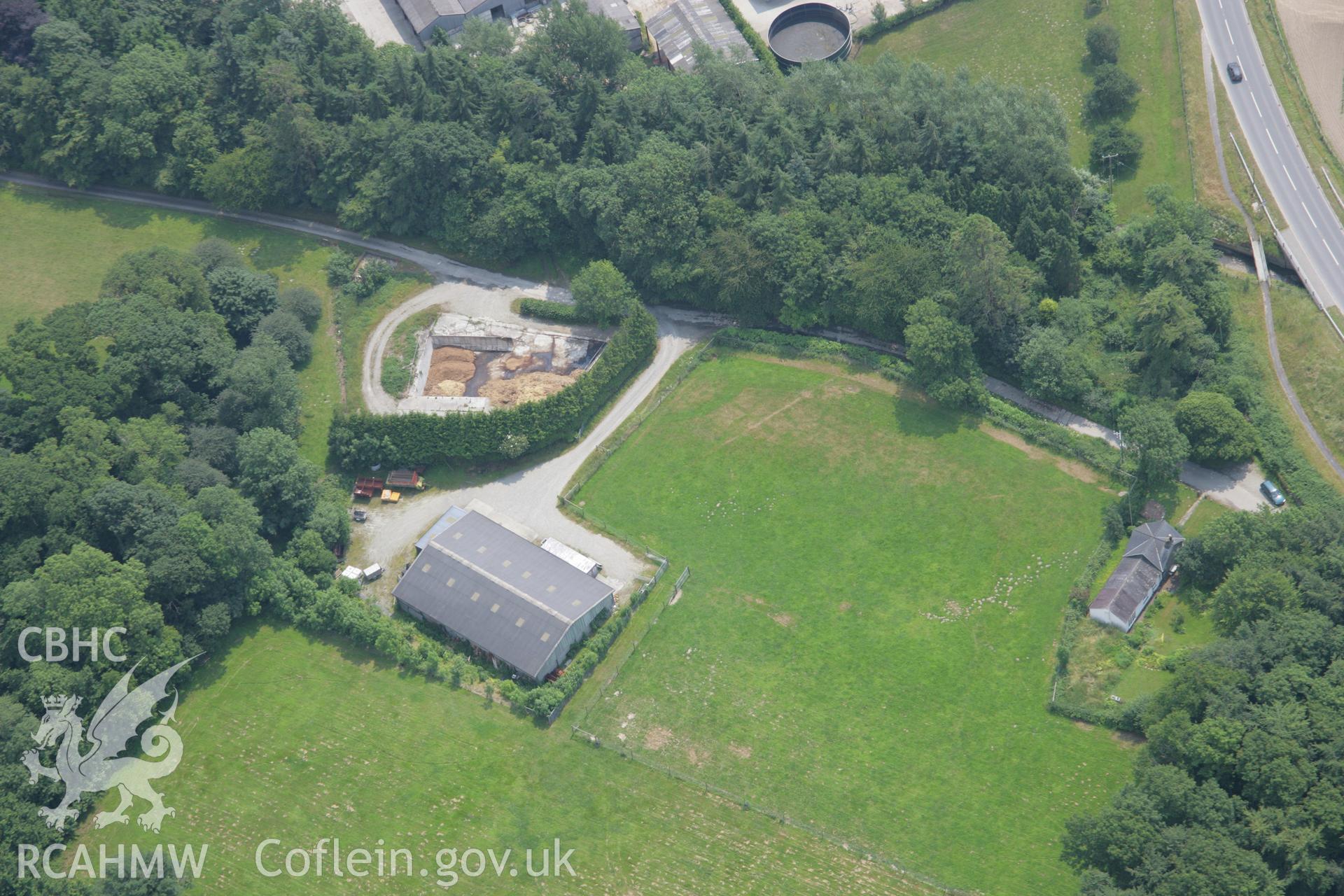 RCAHMW colour oblique aerial photograph of Gogerddan Park Enclosure. Taken on 04 July 2006 by Toby Driver.