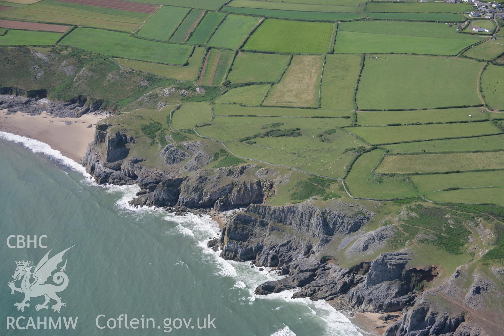 RCAHMW colour oblique aerial photograph of Lewes Castle Promontory Fort. Taken on 11 July 2006 by Toby Driver.