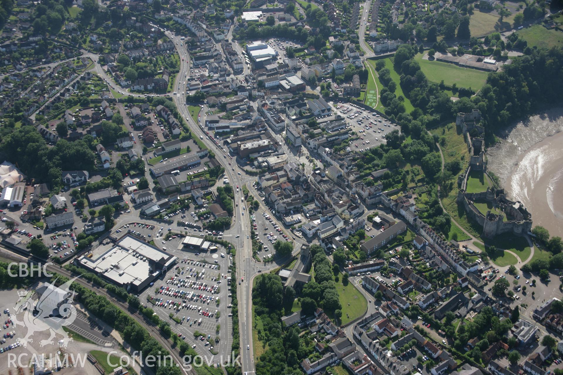 RCAHMW colour oblique aerial photograph of Chepstow Town Wall and Gate. Taken on 13 July 2006 by Toby Driver.