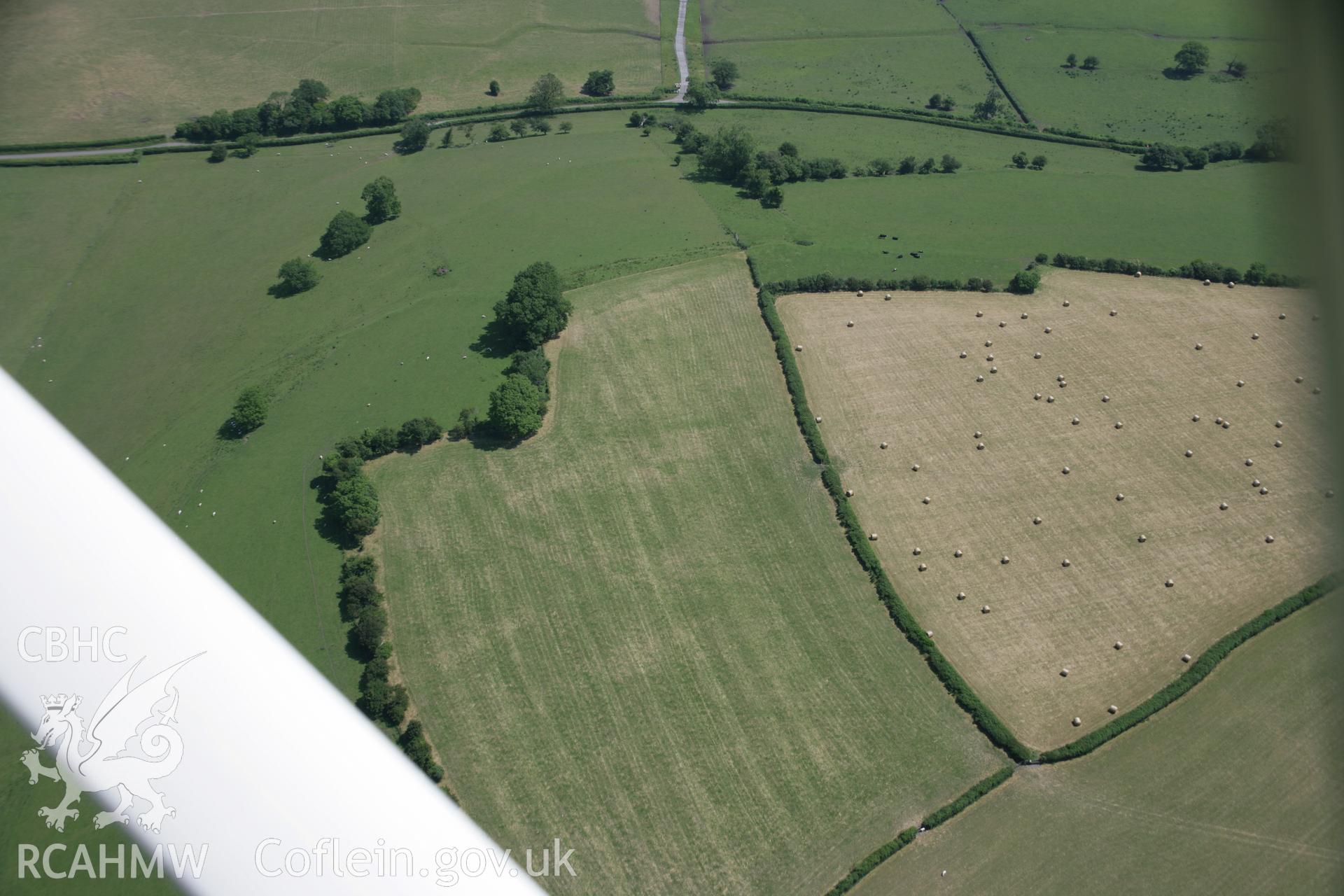 RCAHMW colour oblique photograph of Flemingston causewayed enclosure. Taken by Toby Driver on 29/06/2006.