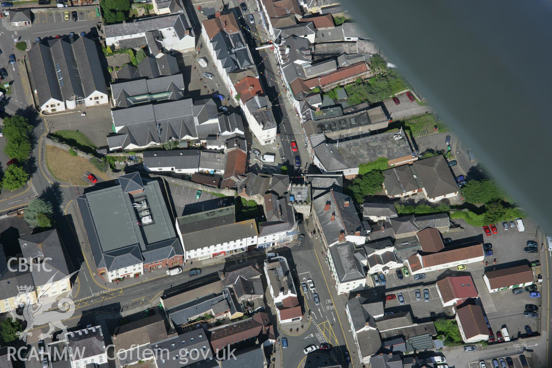 RCAHMW colour oblique aerial photograph of Chepstow Town Wall and Gate. Taken on 13 July 2006 by Toby Driver.