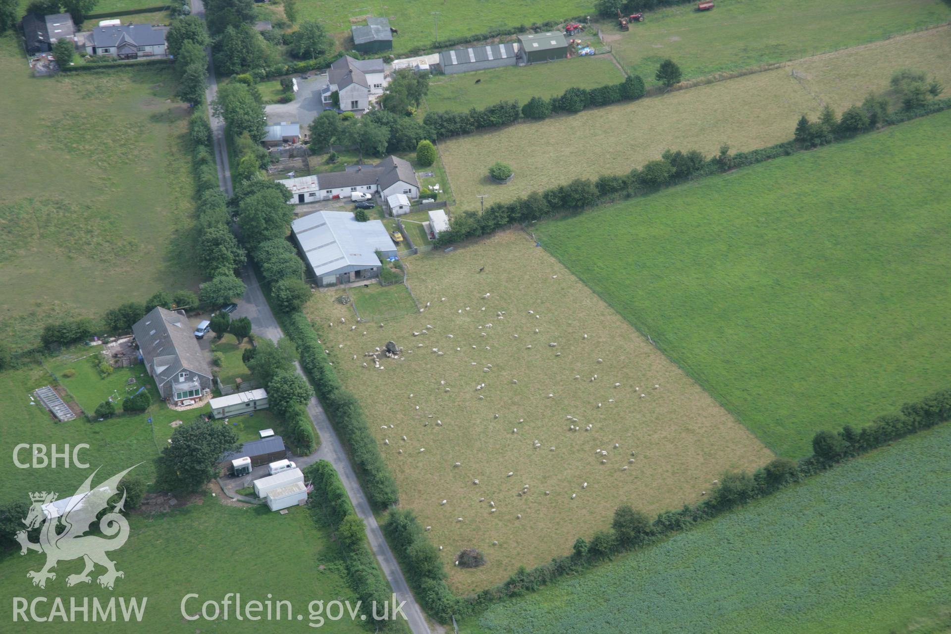 RCAHMW colour oblique aerial photograph of Llech Gron. Taken on 21 July 2006 by Toby Driver.