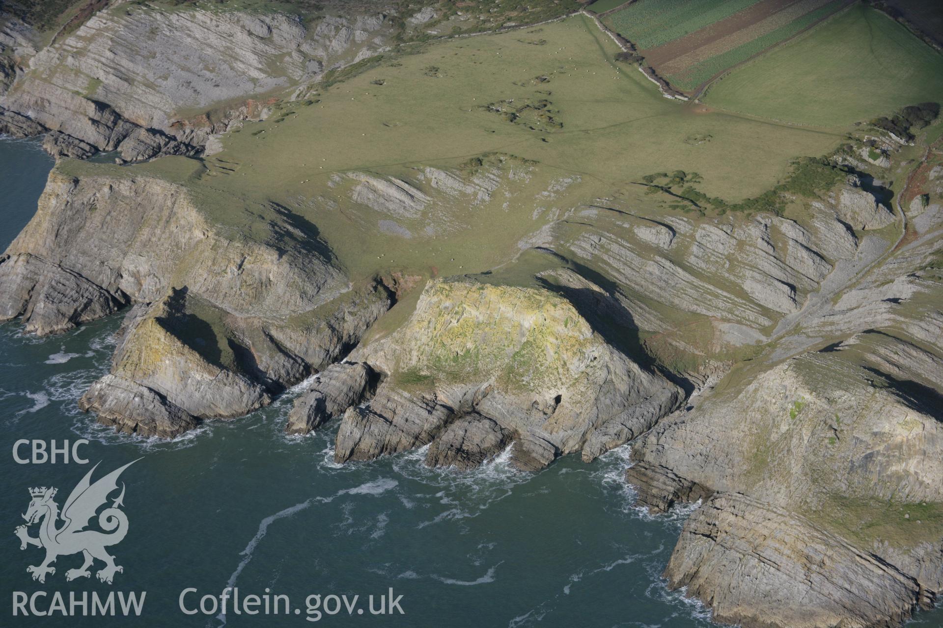 RCAHMW colour oblique aerial photograph of Goat's Hole Cave, Paviland, from the south. Taken on 26 January 2006 by Toby Driver.