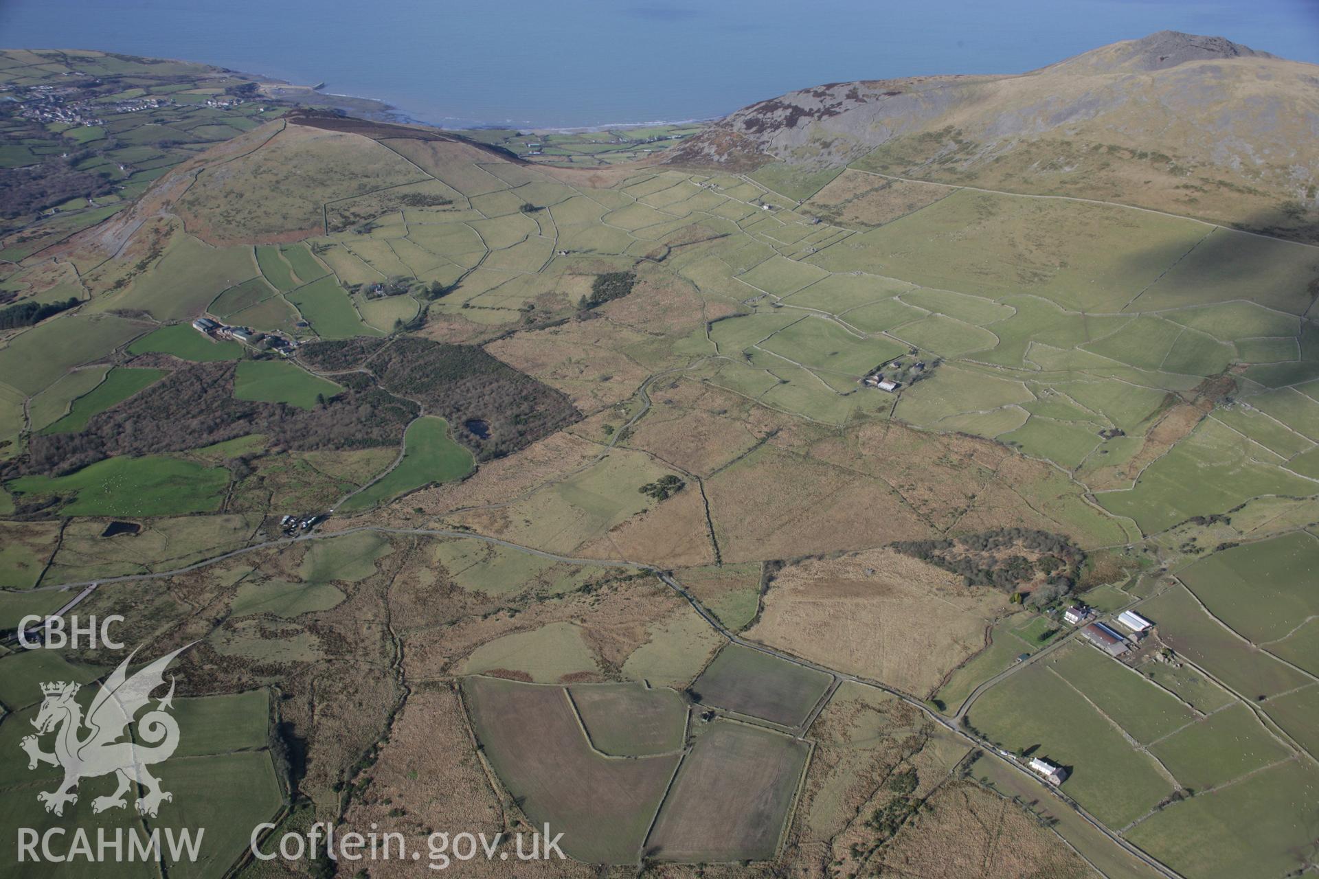 RCAHMW colour oblique aerial photograph of Cwm Coryn Field System. A general view from the south. Taken on 09 February 2006 by Toby Driver.