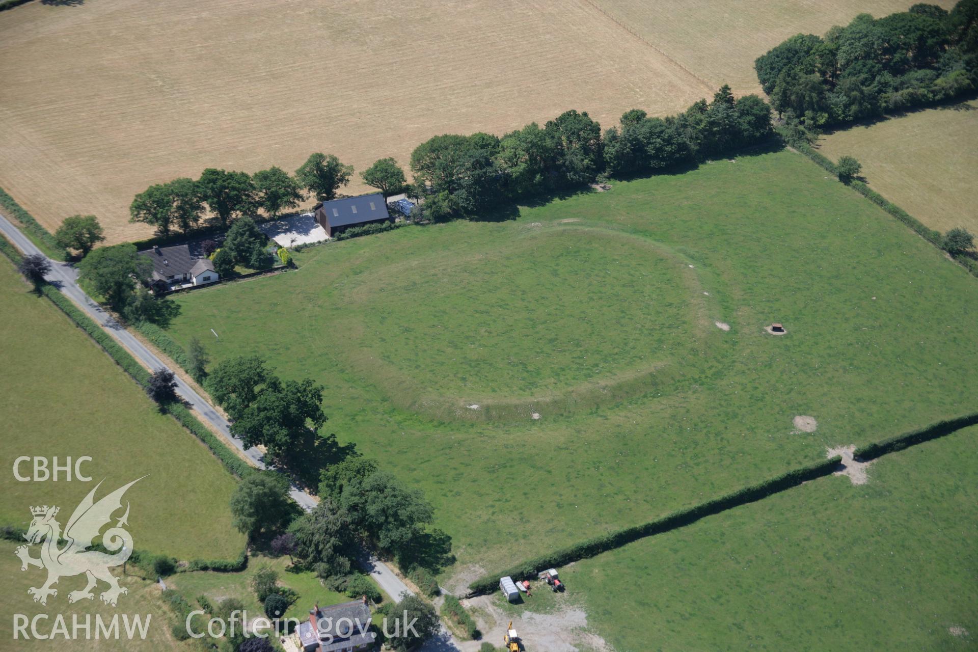 RCAHMW colour oblique aerial photograph of Gwynfynydd Enclosure. Taken on 17 July 2006 by Toby Driver.