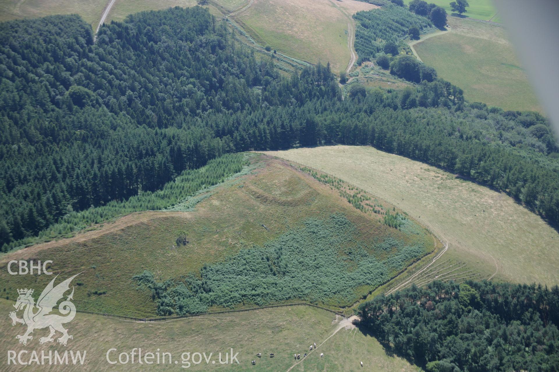 RCAHMW colour oblique aerial photograph of Castell Disgwylfa. Taken on 17 July 2006 by Toby Driver