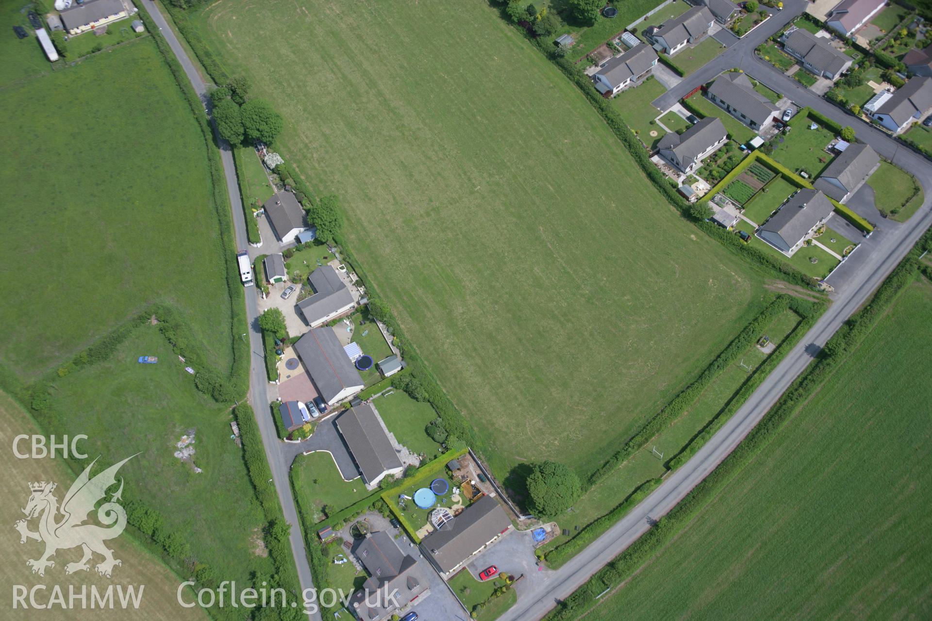 RCAHMW colour oblique aerial photograph of Crug Swllt from the south. Taken on 15 June 2006 by Toby Driver.