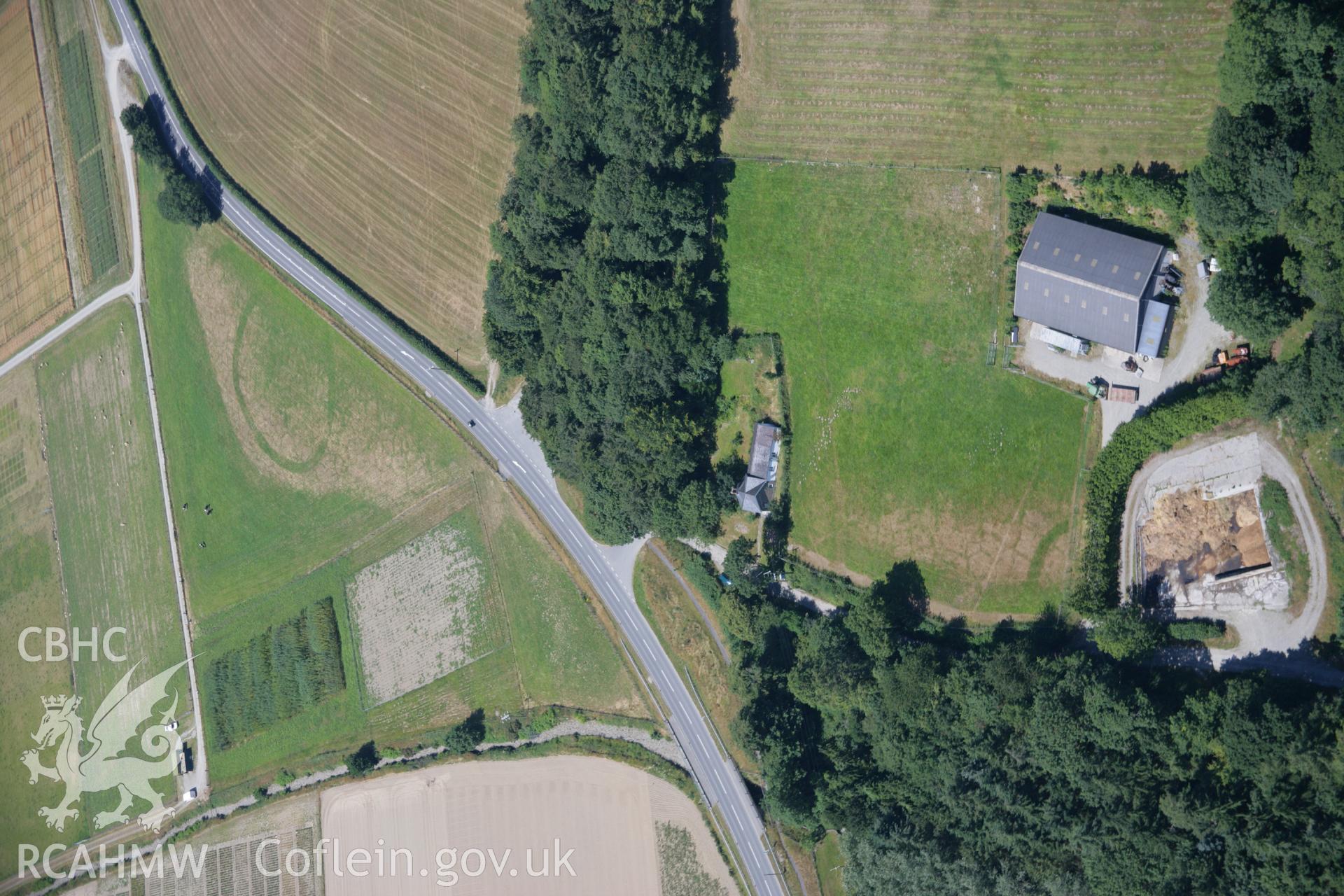 RCAHMW colour oblique aerial photograph of Gogerddan Park Enclosure. Taken on 17 July 2006 by Toby Driver.