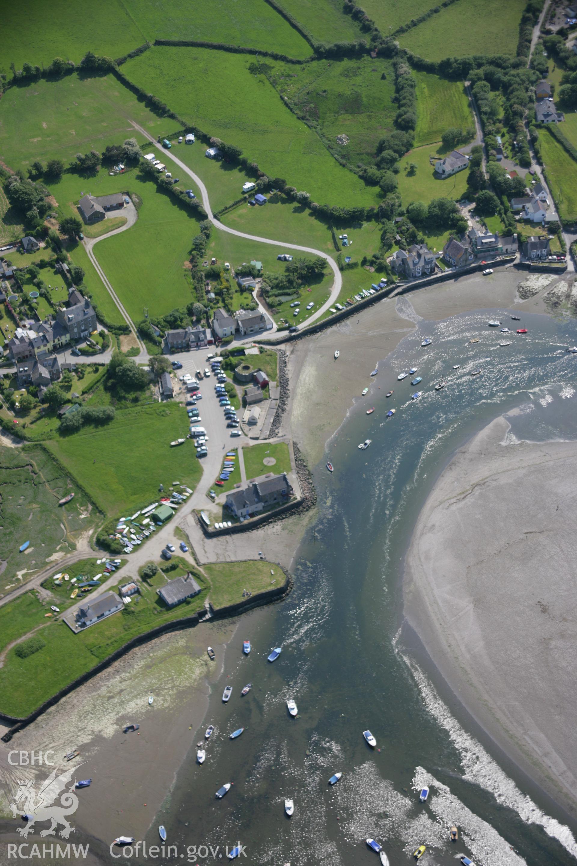 RCAHMW colour oblique aerial photograph of Newport Parog, viewed from the north. Taken on 08 June 2006 by Toby Driver.