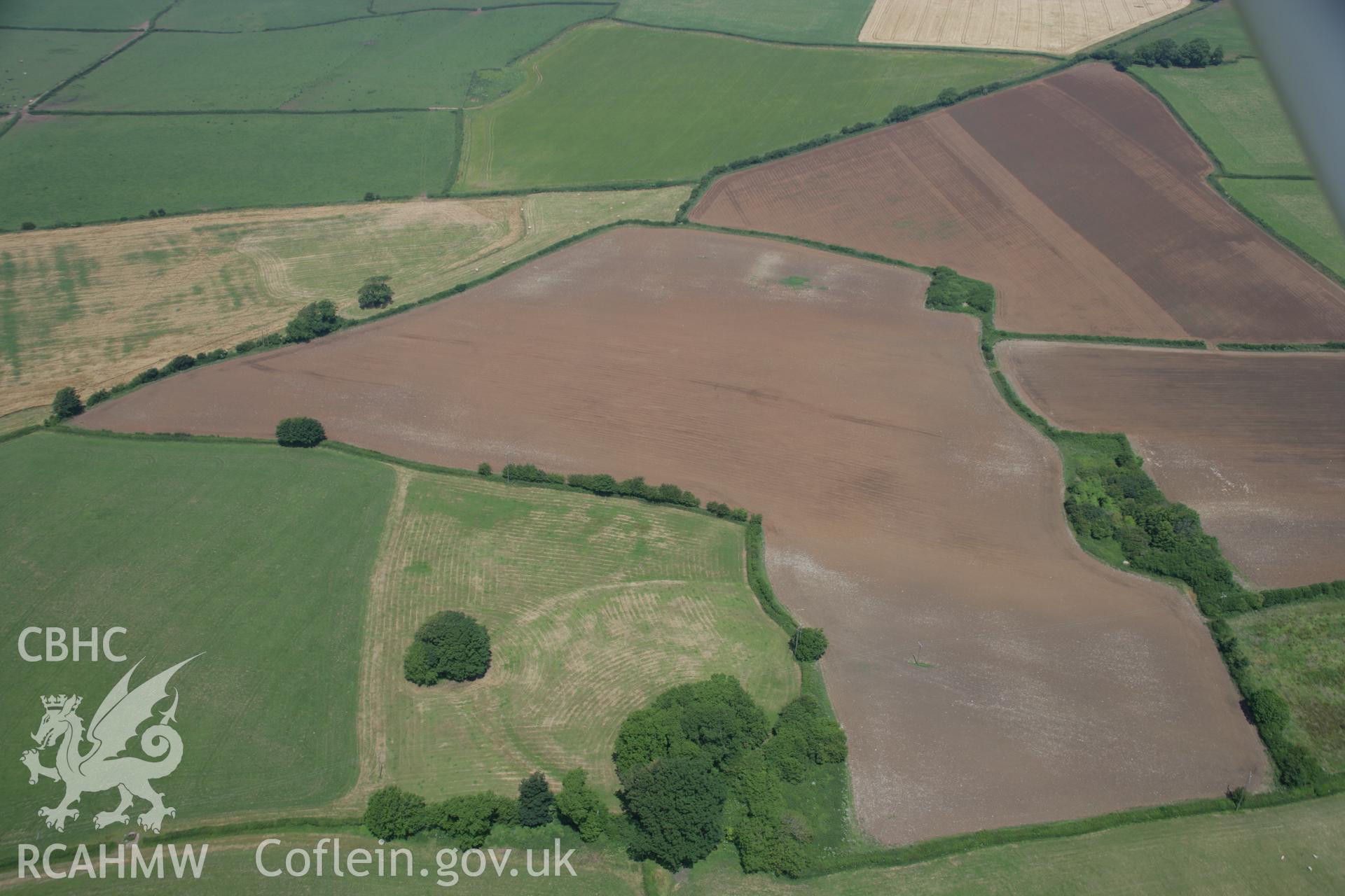 RCAHMW colour oblique photograph of Llantrithyd Camp, with soilmarks. Taken by Toby Driver on 29/06/2006.