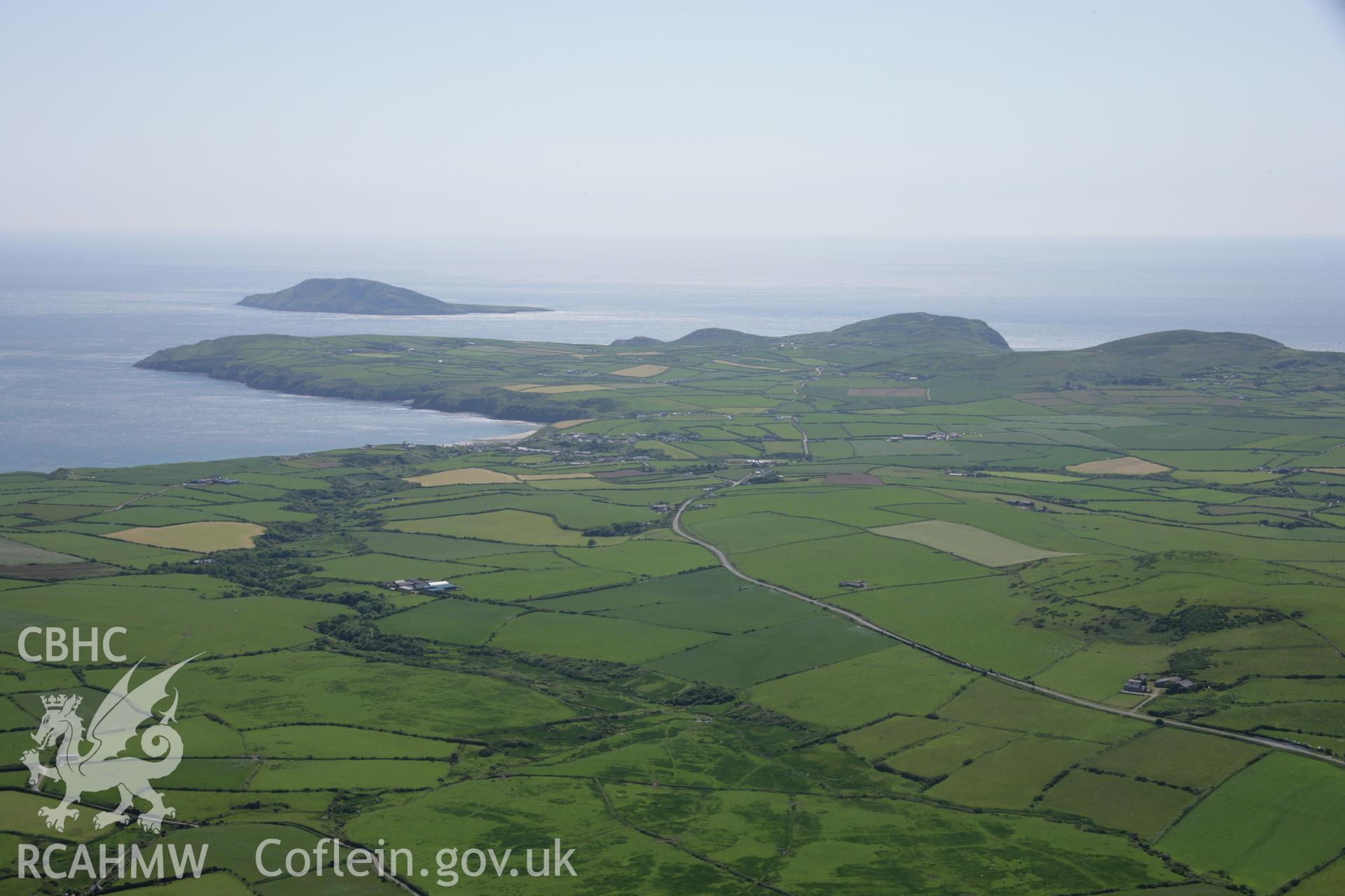 RCAHMW colour oblique aerial photograph of Castell Odo from the north-east. Taken on 14 June 2006 by Toby Driver.