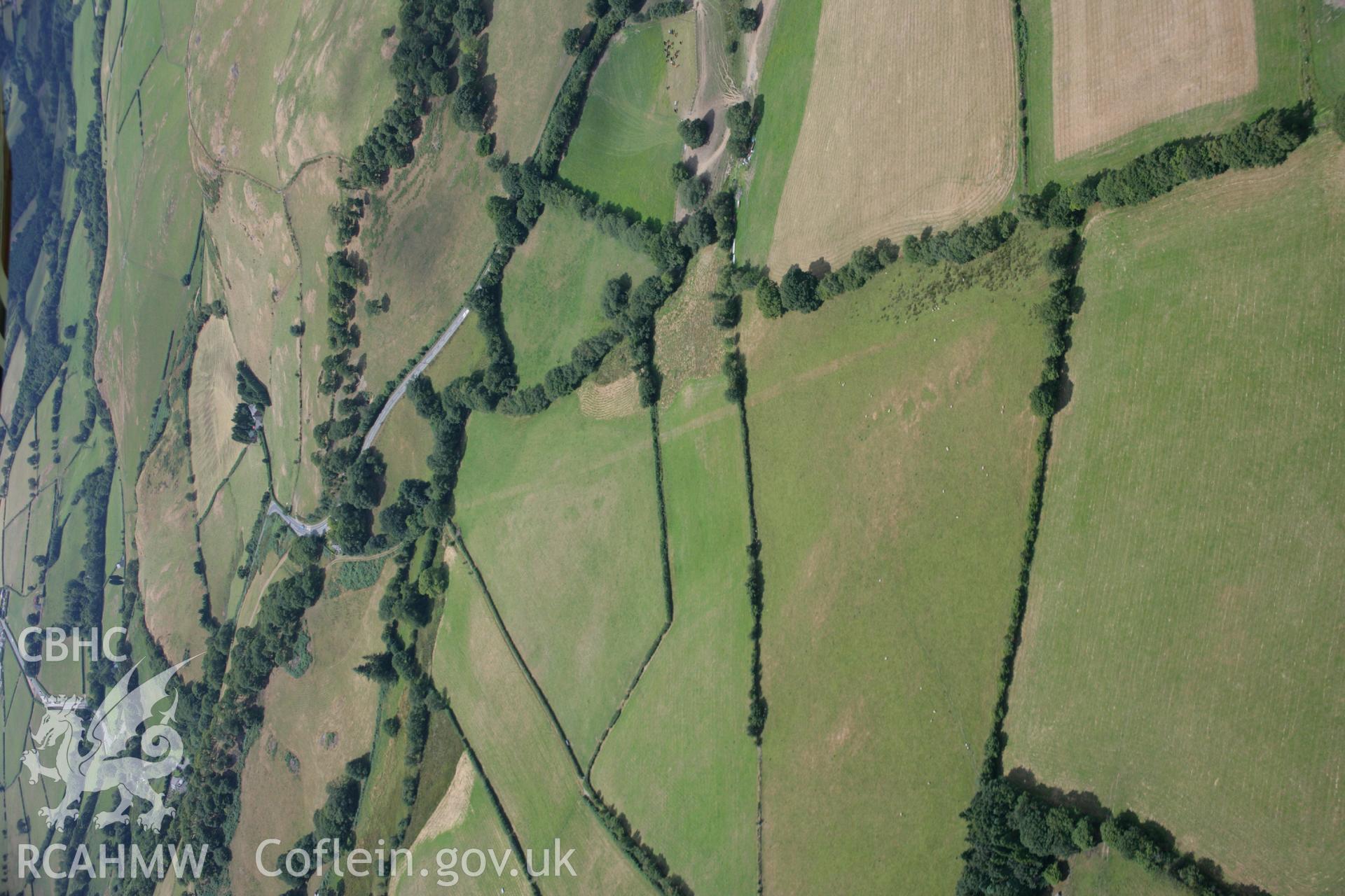 RCAHMW colour oblique aerial photograph of Pen-Rhiw-Dalar Roman Road. Taken on 27 July 2006 by Toby Driver.