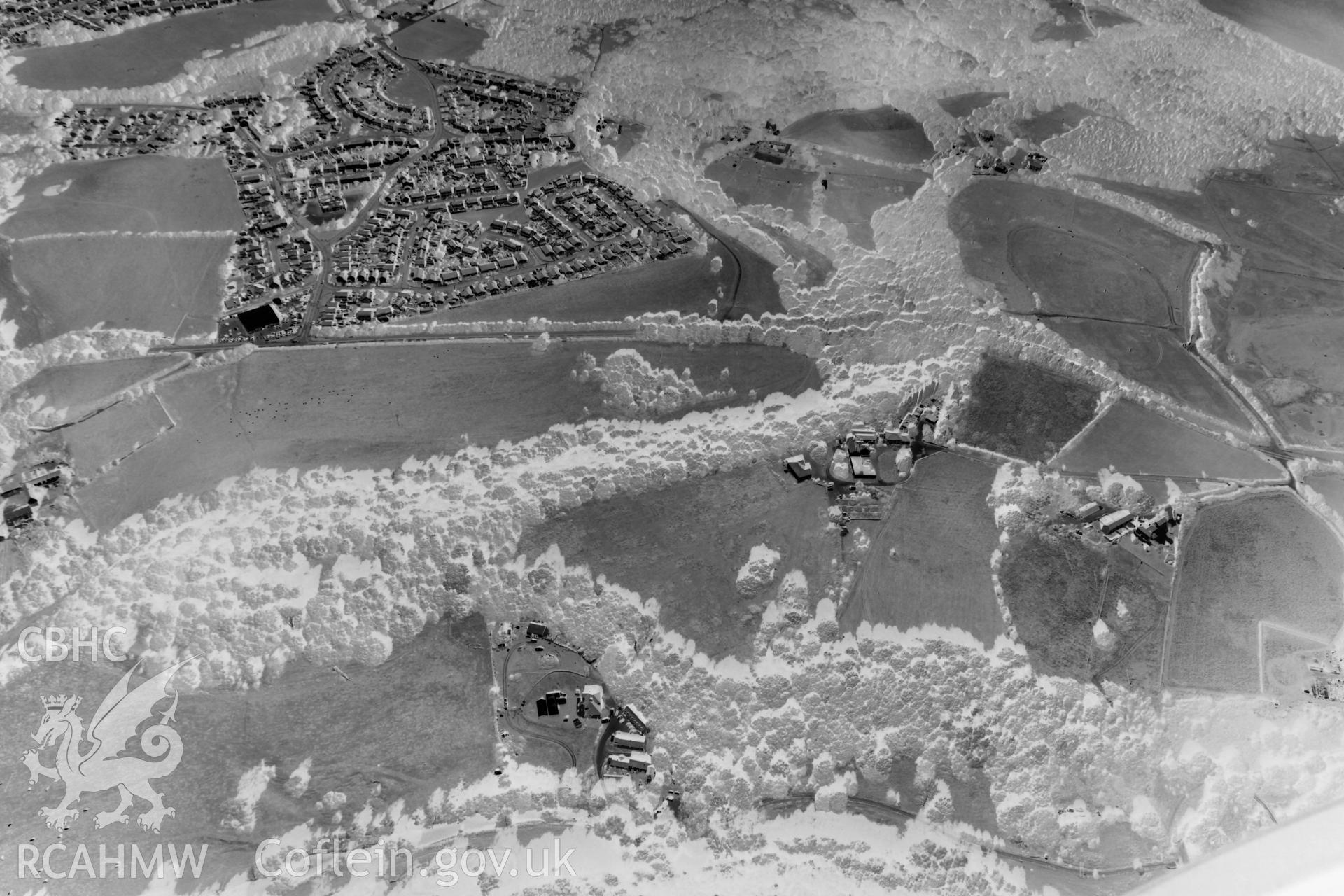 Digital black and white photograph showing Bryn Alyn Hillfort and the surrounding area.