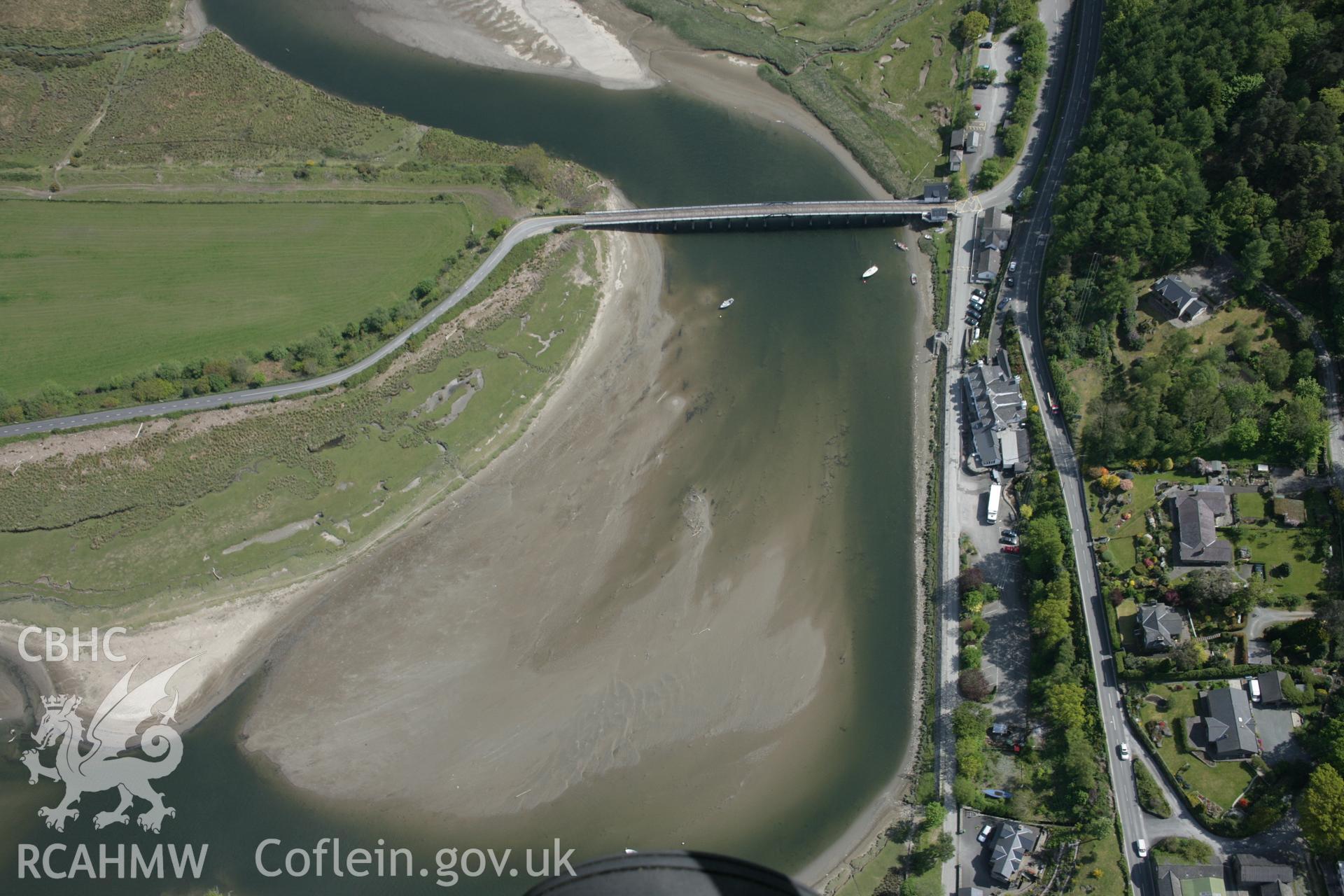 RCAHMW digital colour oblique photograph of Penmaenpool Bridge viewed from the west. Taken on 17/05/2005 by T.G. Driver.