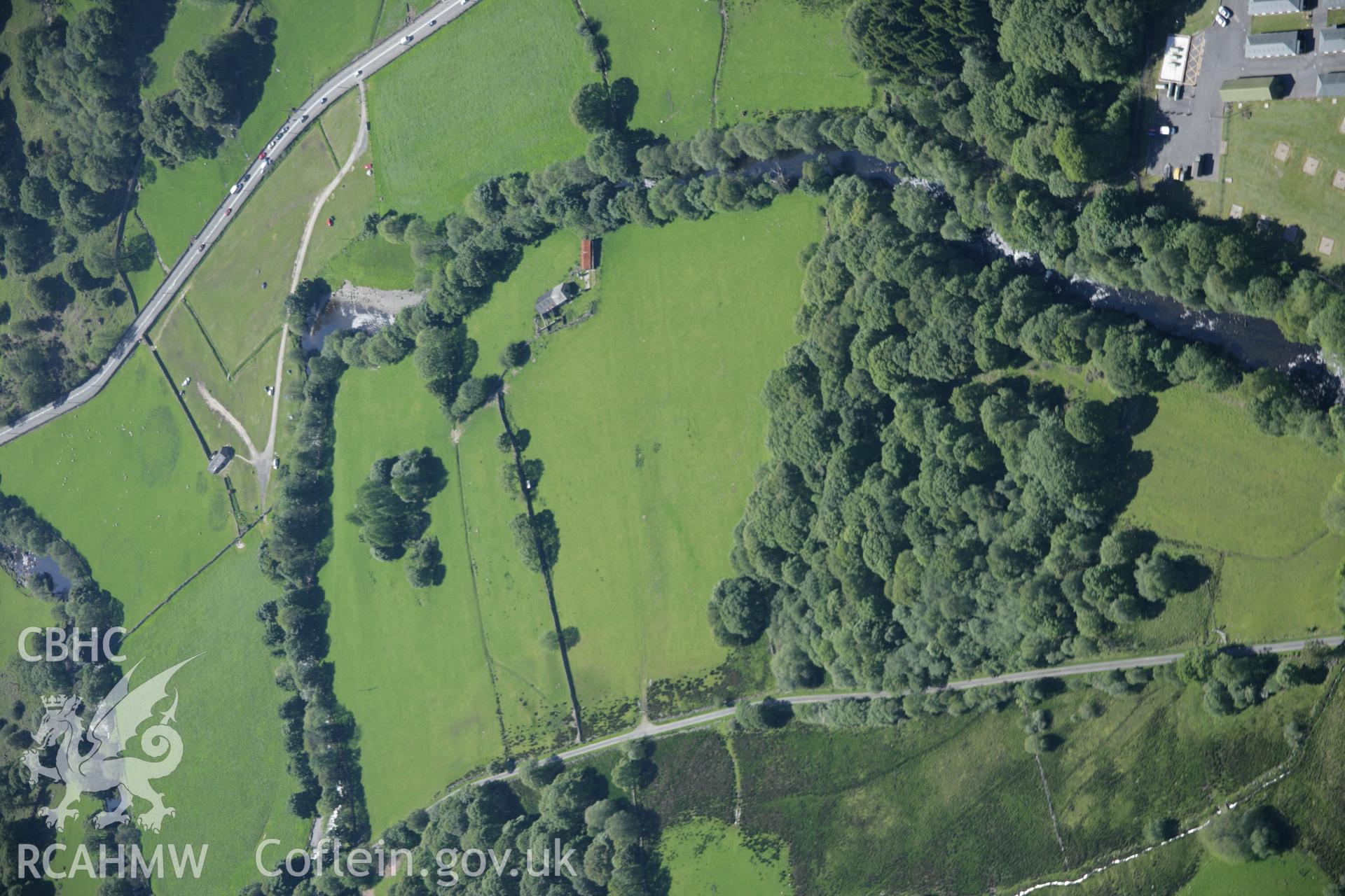 RCAHMW digital colour oblique photograph of Caer Llugwy Roman Fort viewed from the south-east. Taken on 08/06/2005 by T.G. Driver.