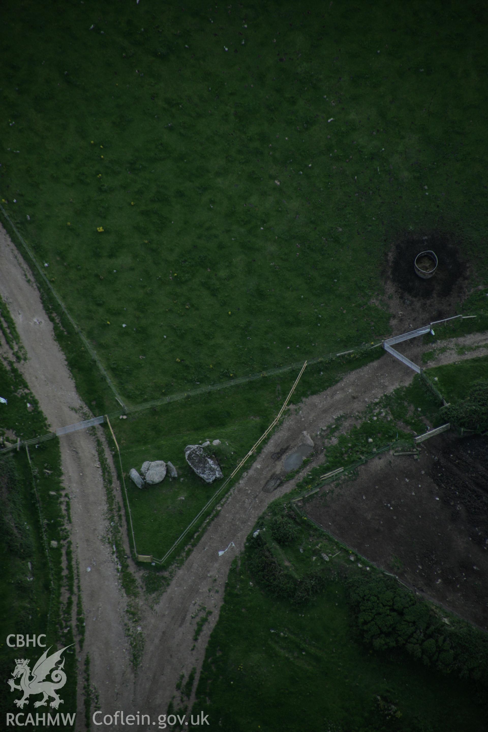 RCAHMW digital colour oblique photograph of St. Elvis Farm Burial Chambers. Taken on 01/09/2005 by T.G. Driver.