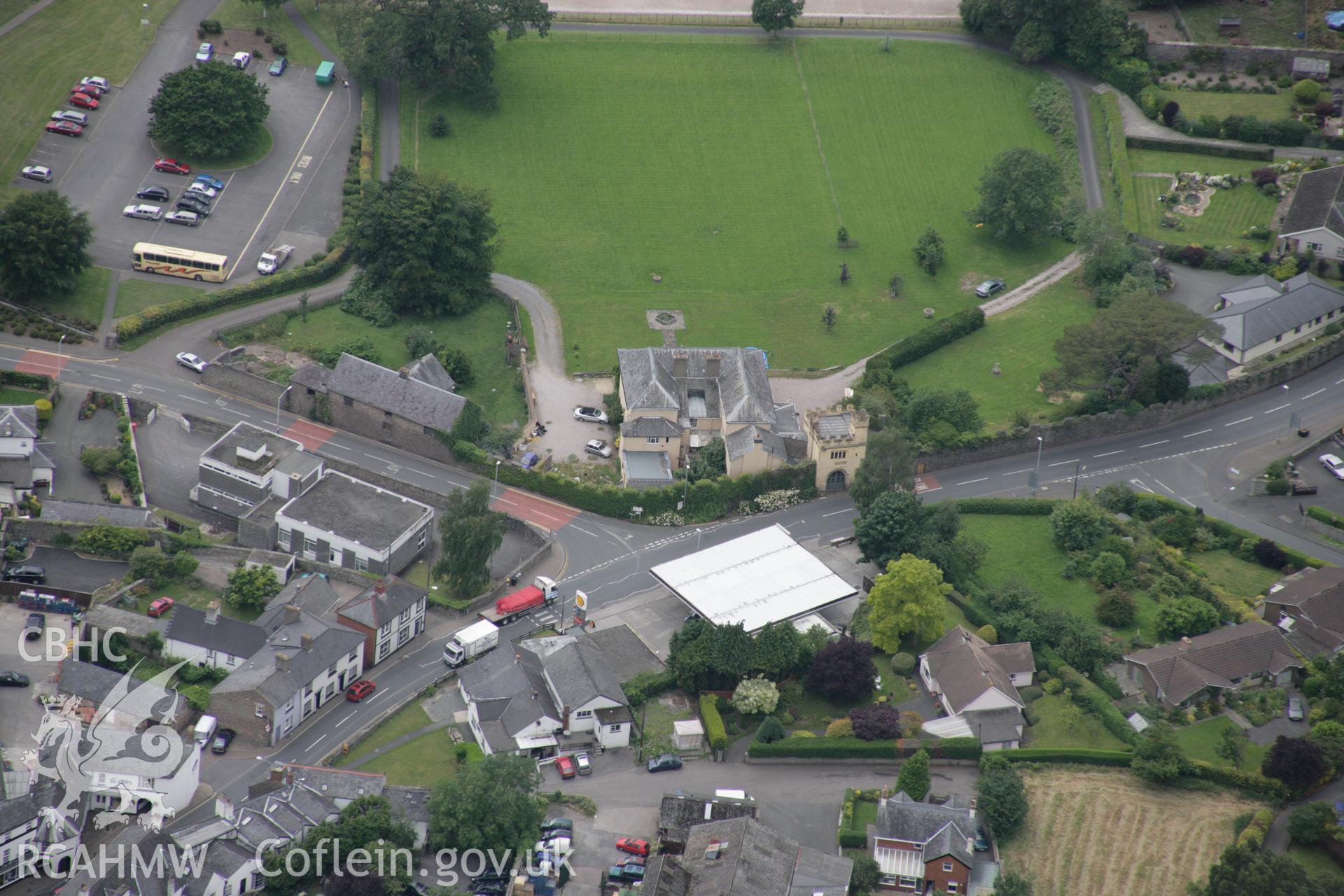 RCAHMW digital colour oblique photograph of Porth Mawr Gatehouse, wall and environs at Crickhowell viewed from the south-east. Taken on 07/07/2005 by T.G. Driver.