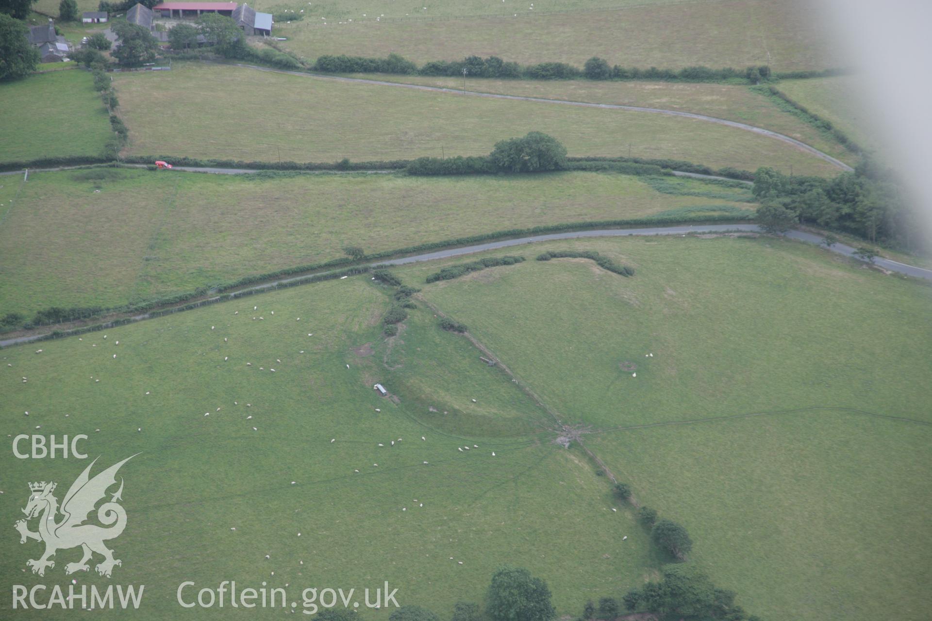 RCAHMW digital colour oblique photograph of Penrhyncoch Camp viewed from the north-east. Taken on 18/07/2005 by T.G. Driver.