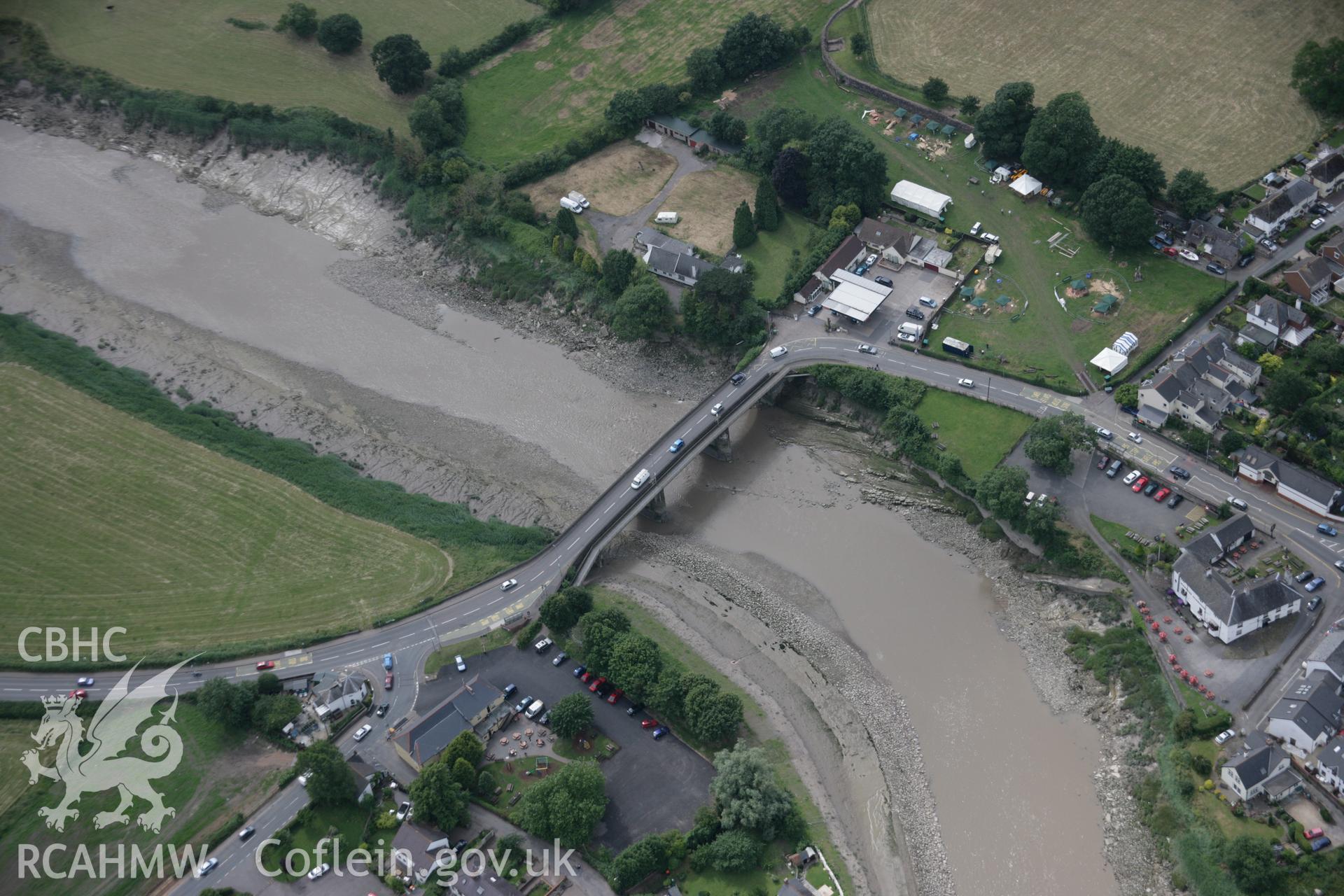 RCAHMW digital colour oblique photograph of Caerleon Road Bridge viewed from the east. Taken on 07/07/2005 by T.G. Driver.