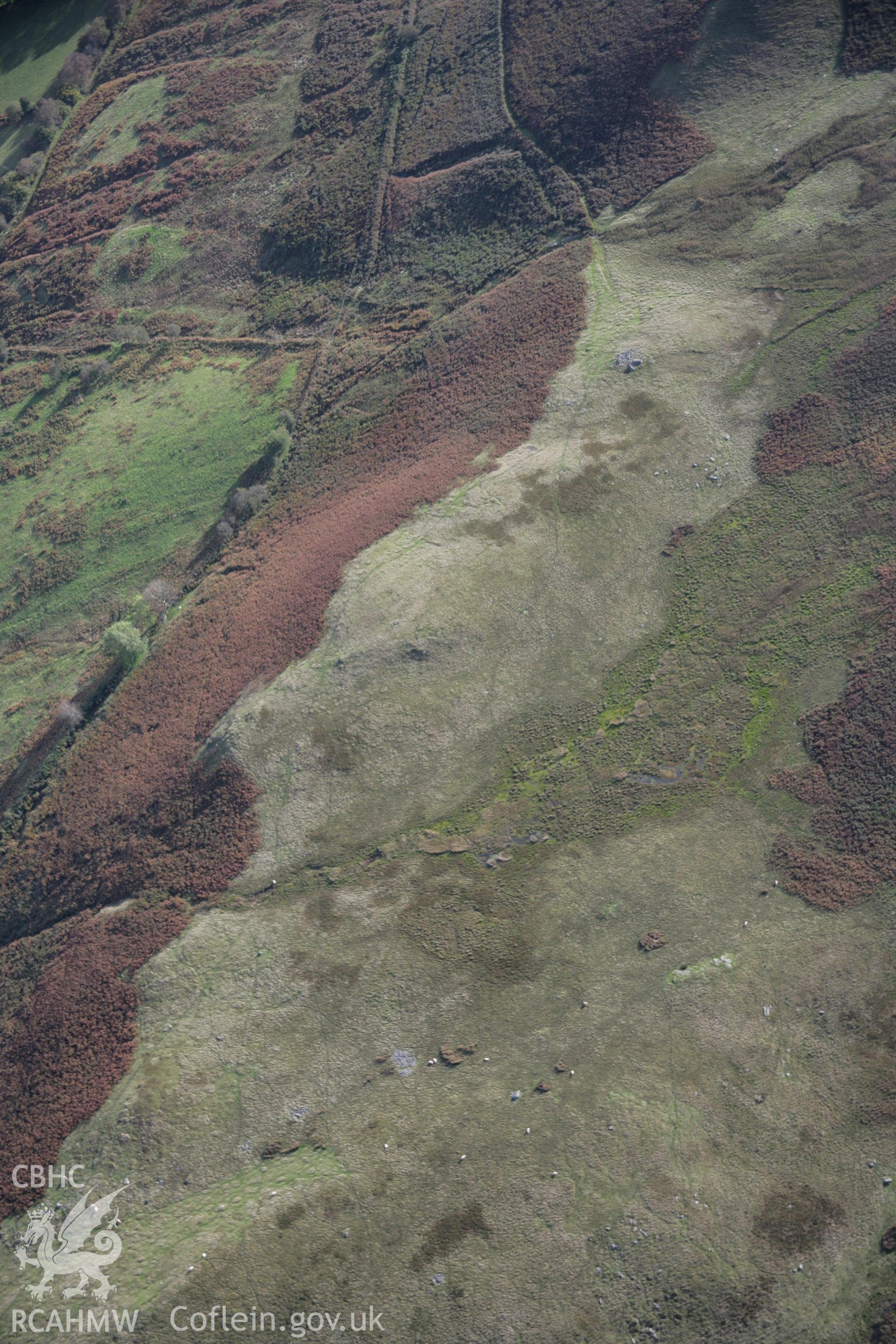 RCAHMW colour oblique aerial photograph of Graig Ddu Cairn II. A general view from the south-west. Taken on 13 October 2005 by Toby Driver